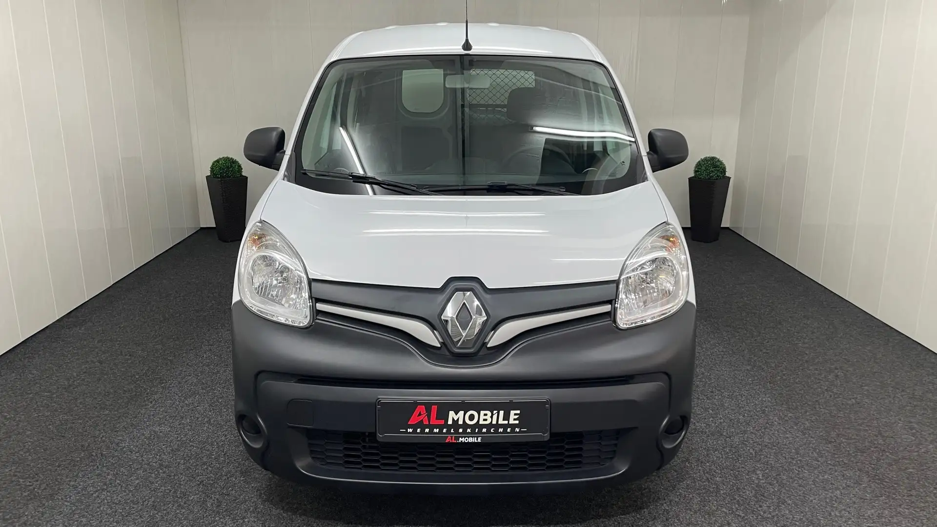 Renault Kangoo Rapid 1.5 Diesel  Aus 1.Hand Wenig km TÜV-NEU Weiß - 2