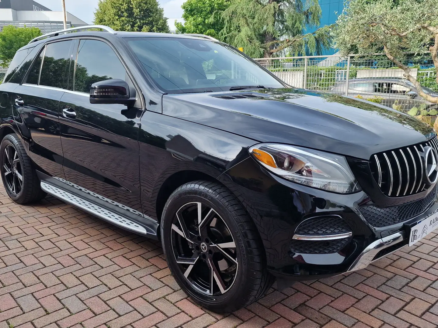 Mercedes-Benz GLE 350 Premium 4matic auto Iva Deducibile Negro - 2