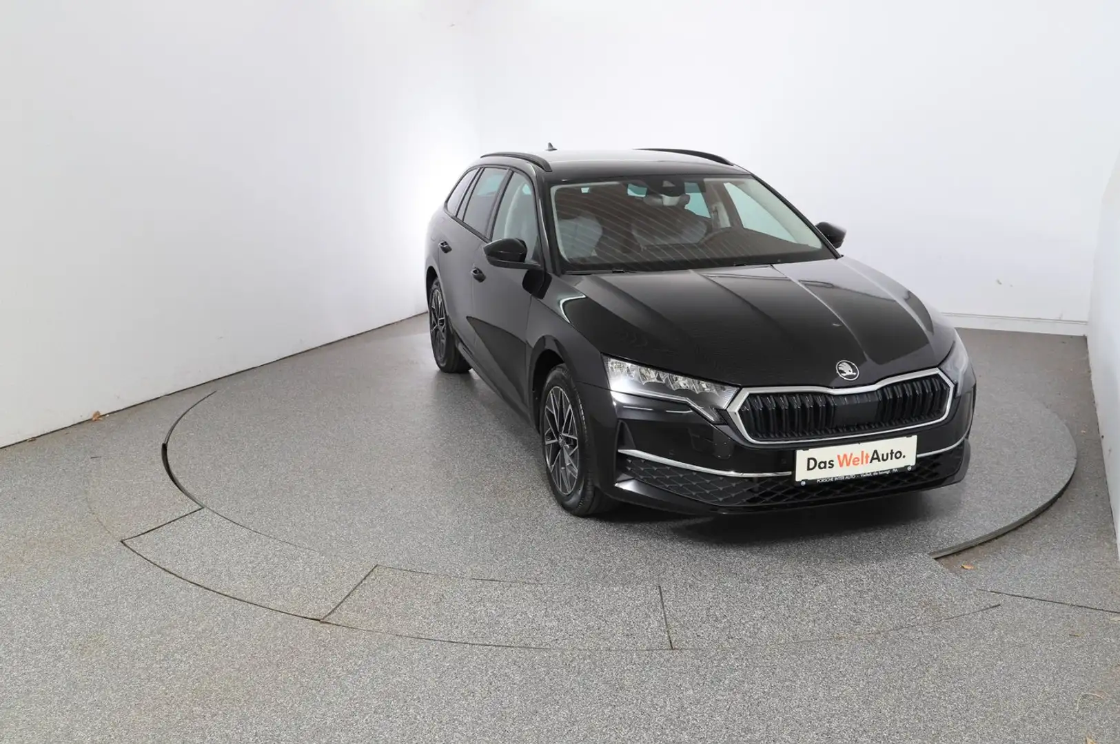 Skoda Octavia Selection TDI DSG Zwart - 2