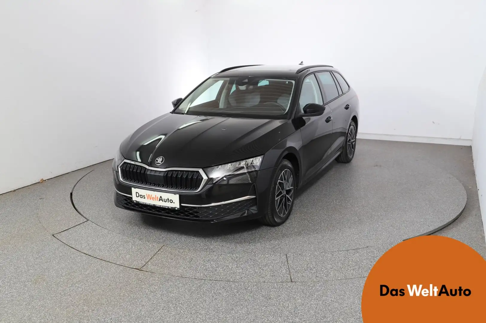 Skoda Octavia Selection TDI DSG Zwart - 1