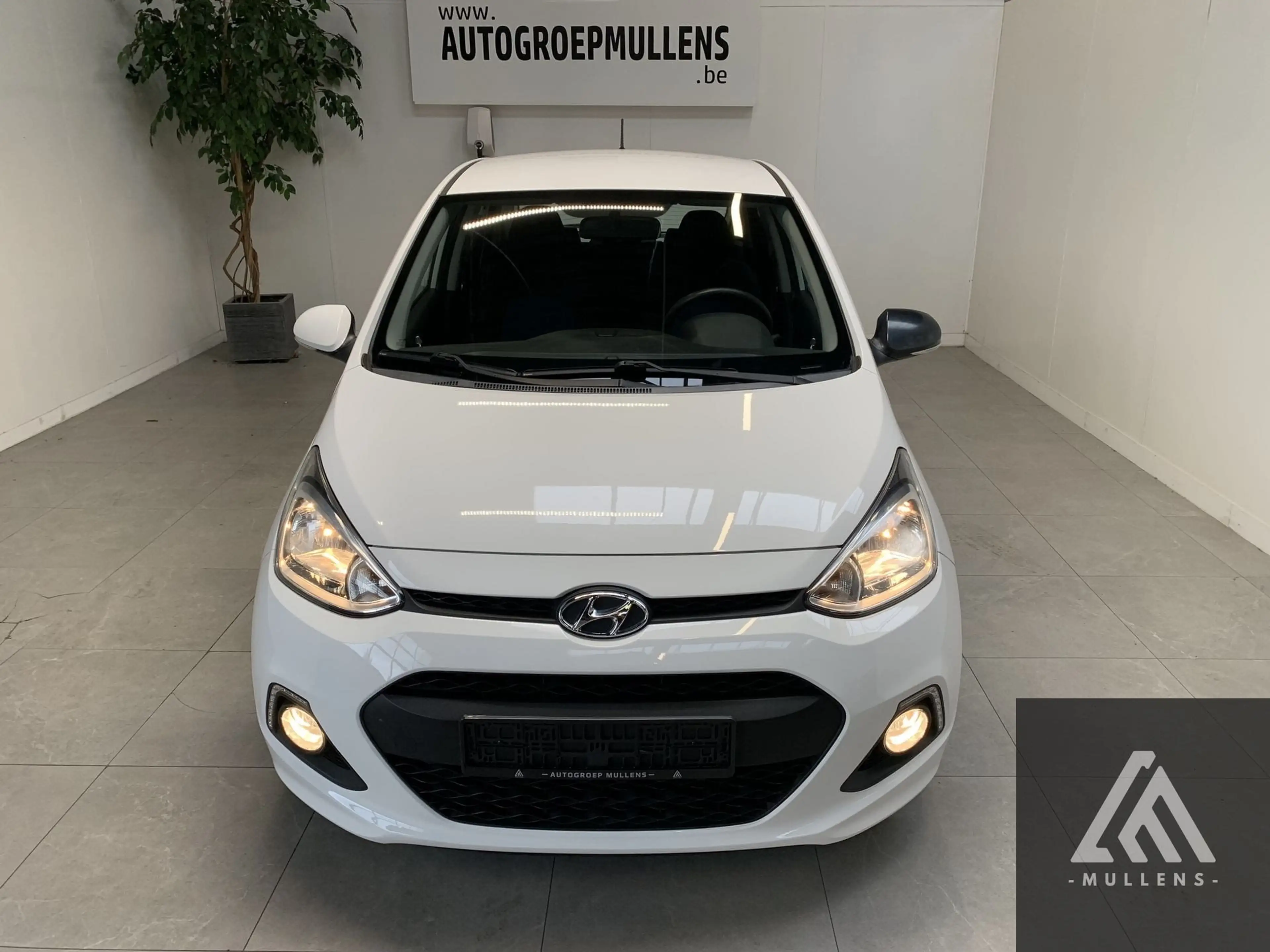 Hyundai i10 Joy — photo 4
