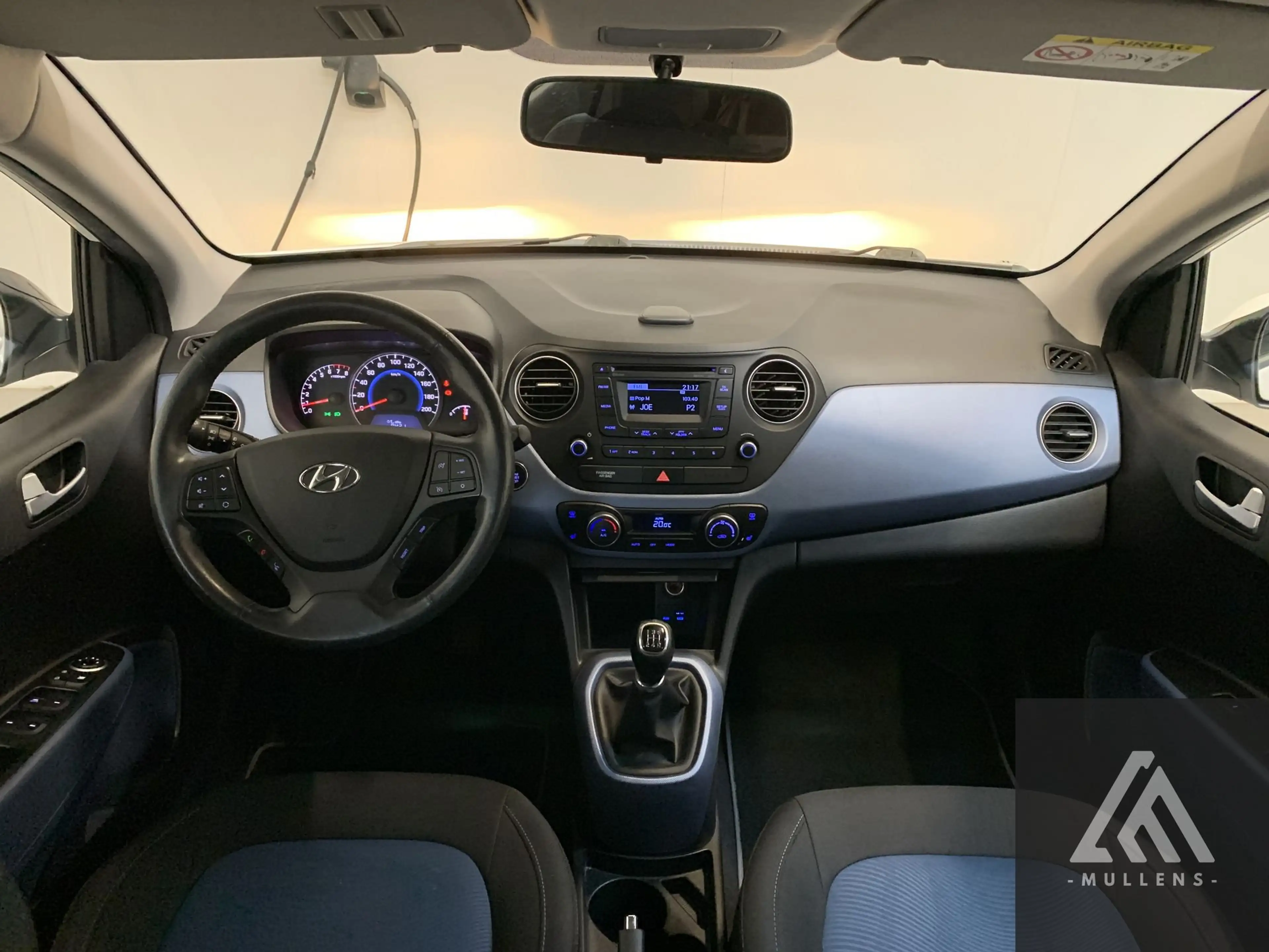 Hyundai i10 Joy — photo 12