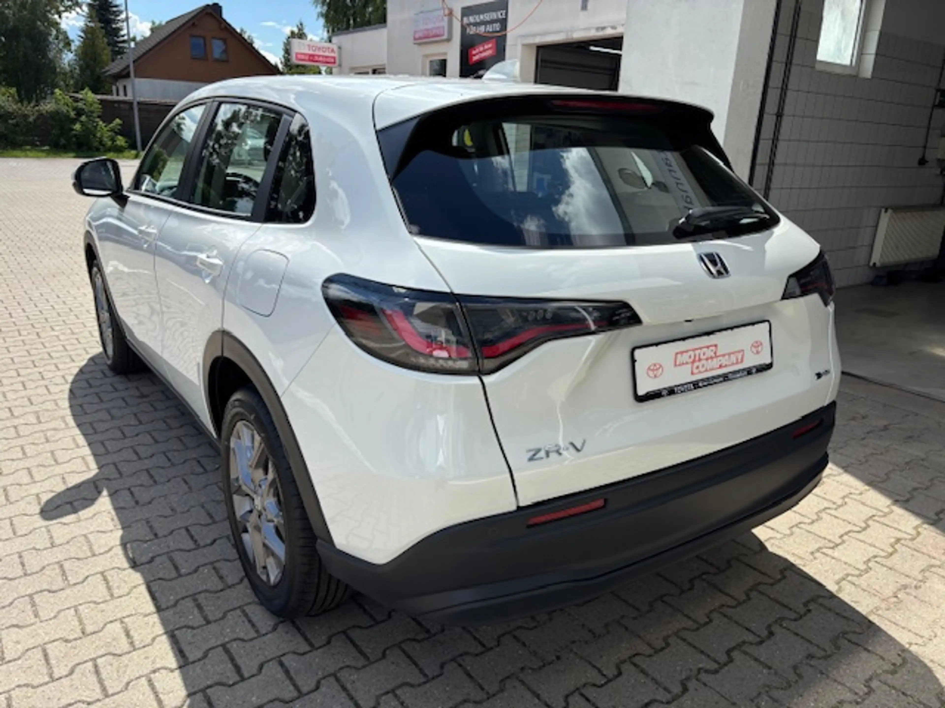 Honda ZR-V 2,0 Hybrid Automatik 5Trg. Elegance Ausstattung — photo 15