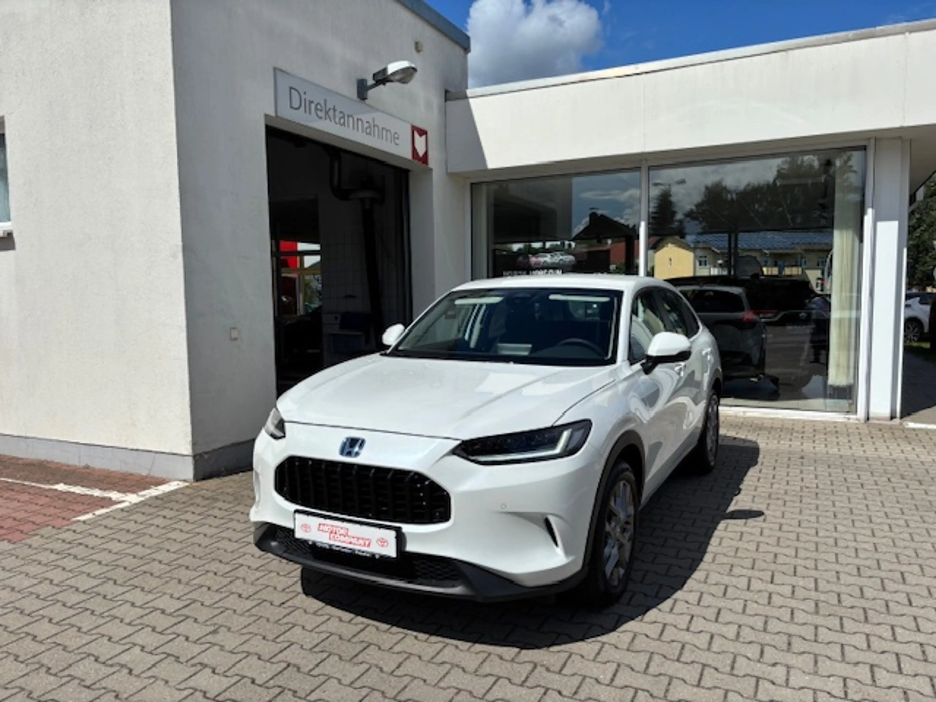 Honda ZR-V 2,0 Hybrid Automatik 5Trg. Elegance Ausstattung — photo 2