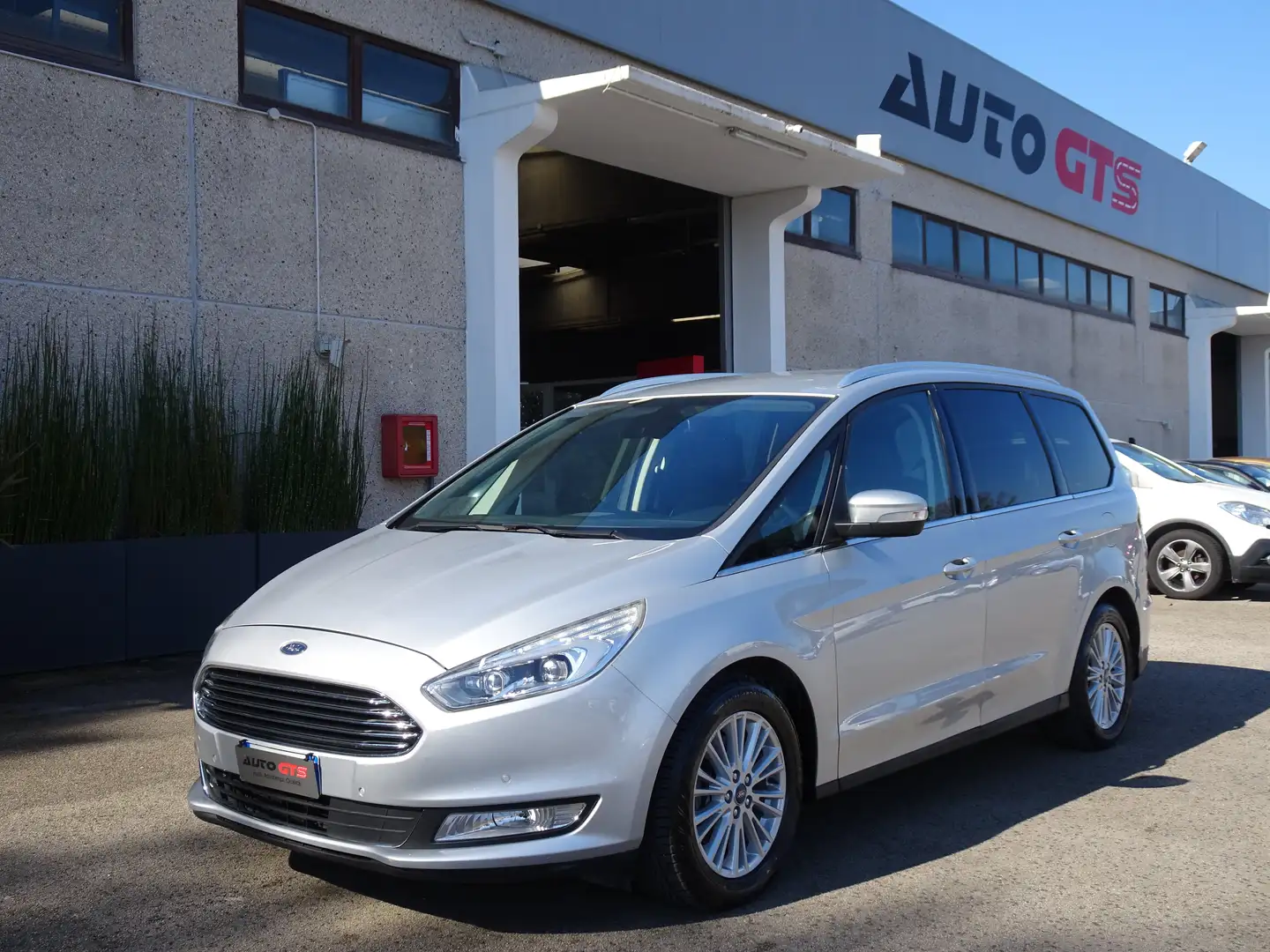 Ford Galaxy Galaxy 2.0 tdci Titanium s&s Unipro Argento - 1