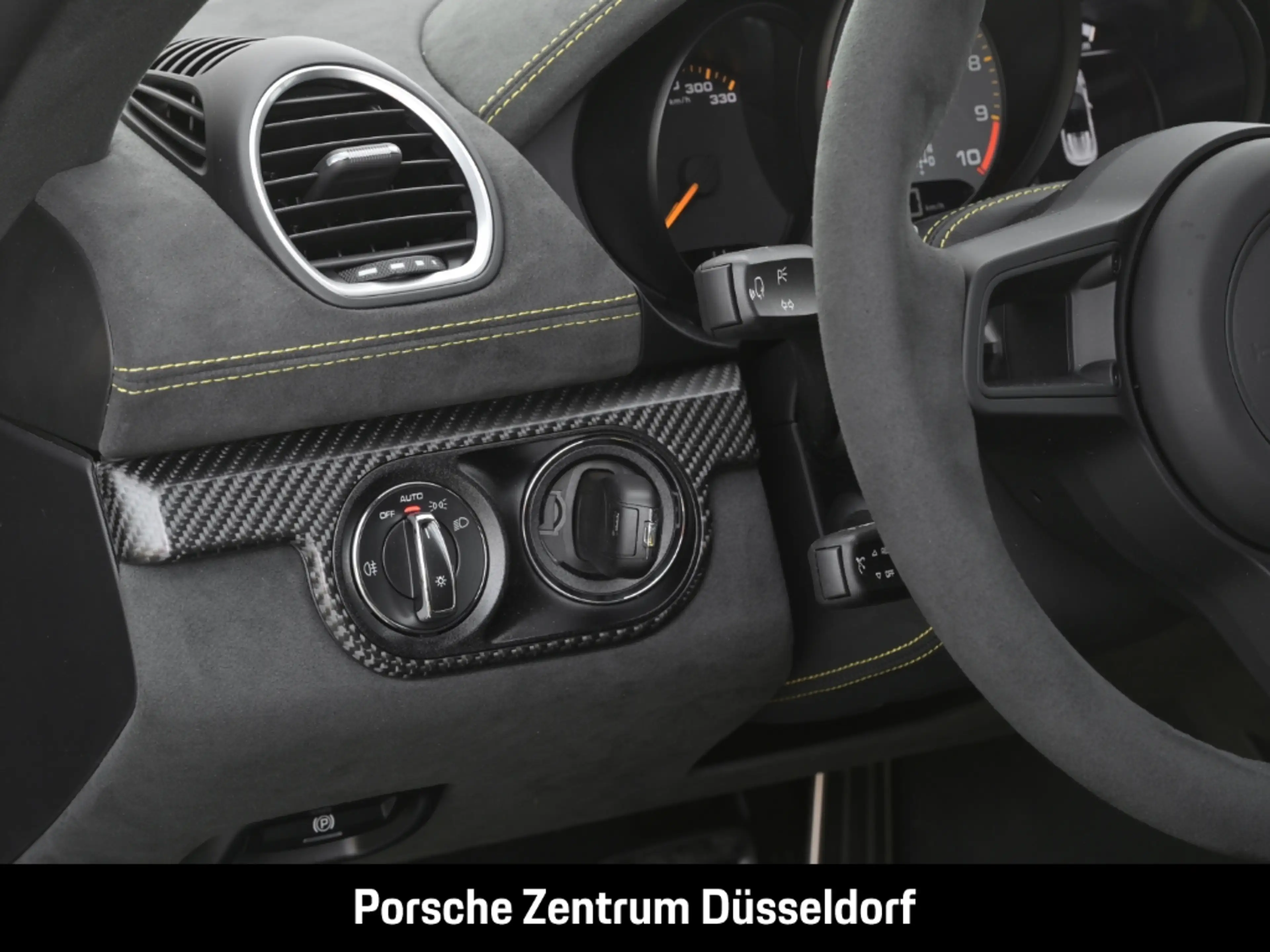 Porsche 718 Spyder RS BOSE Sportabgasanlage Sport Chrono — photo 11
