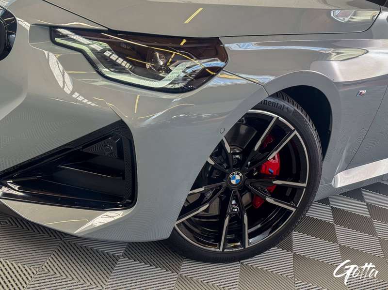 Photo du véhicule BMW 240