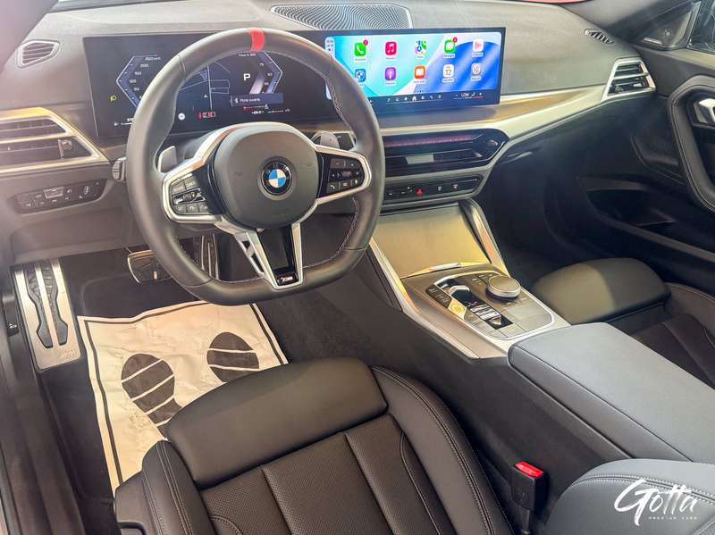 Photo du véhicule BMW 240