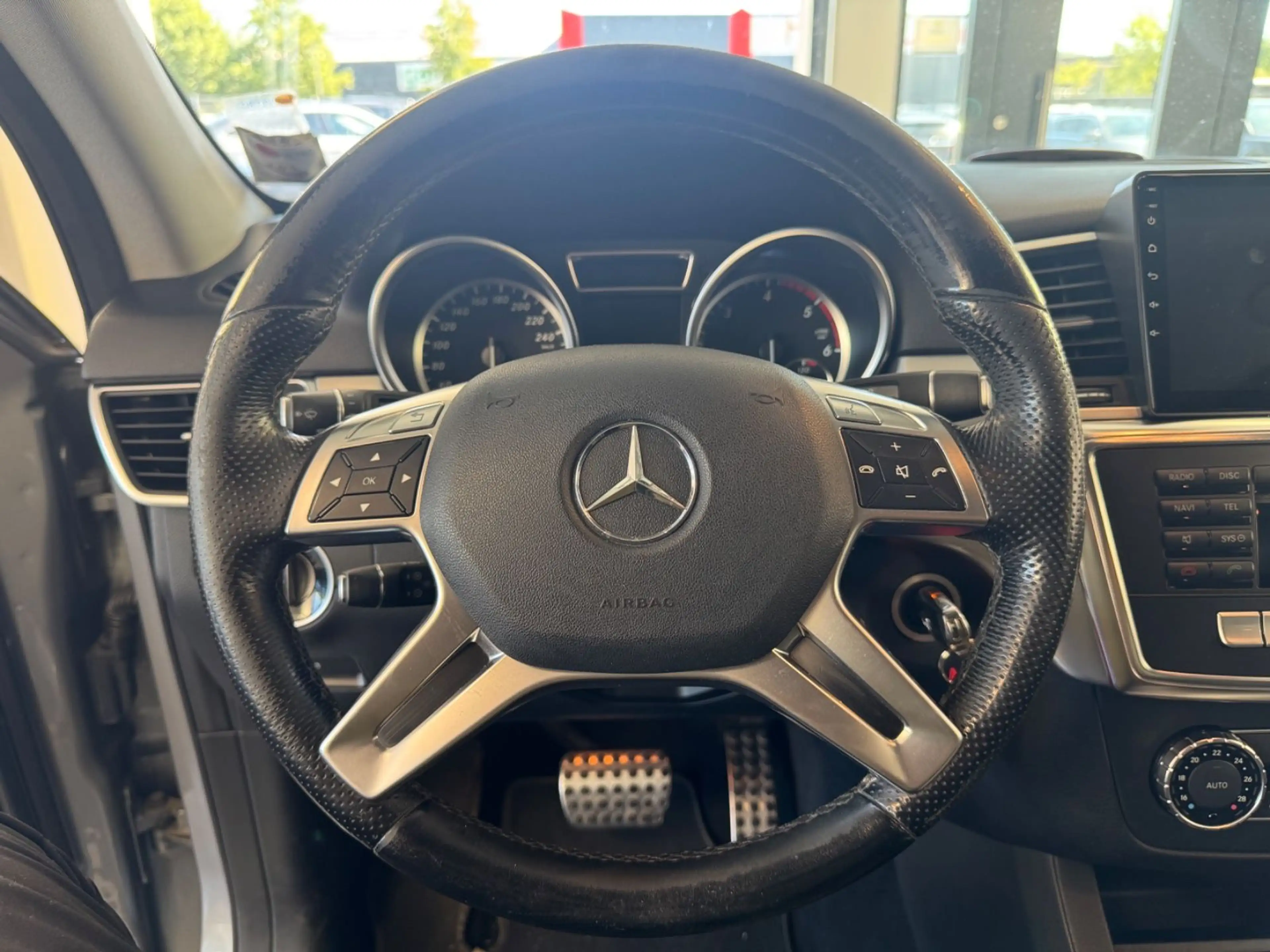 Mercedes-Benz ML 250 CDI BlueTec 4Matic Sport*Airmatic* — photo 13