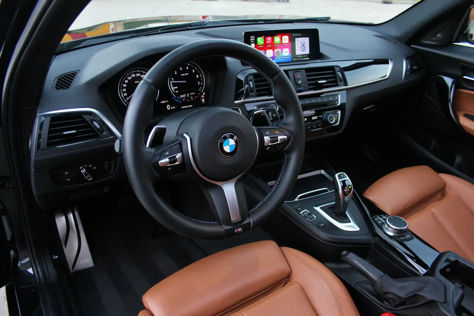 BMW 120 High Exec H&K/PANO/CARPLAY/LEDER/ORIG NL Schwarz - 2