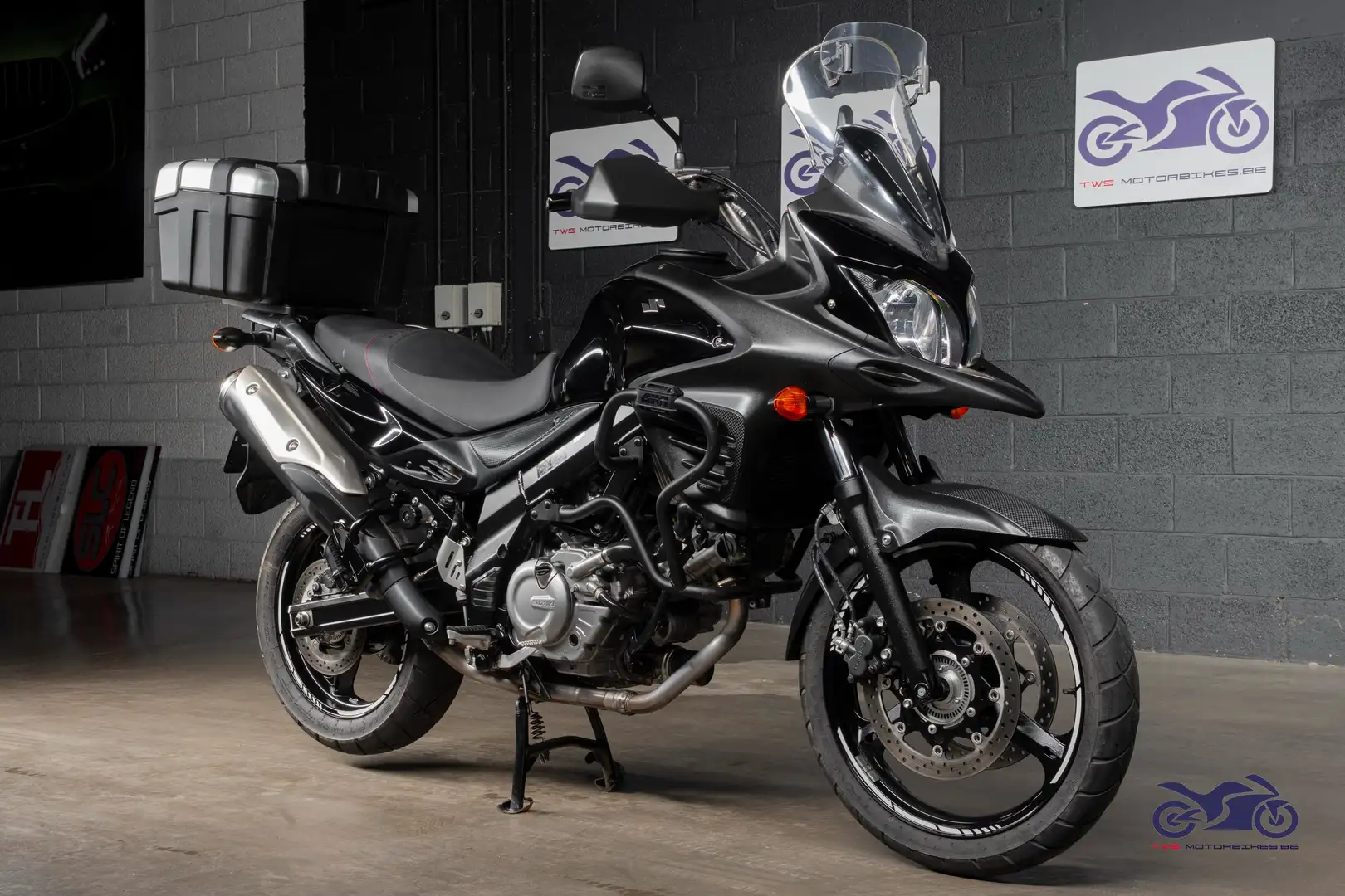 Suzuki V-Strom 650 Zwart - 2