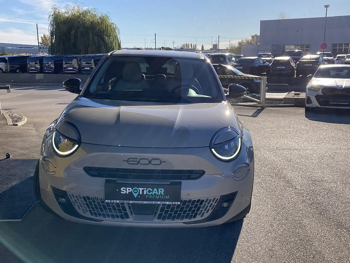 Fiat 600 Hybrid mHEV 145 6-Gang eDCT La Prima Beige - 2