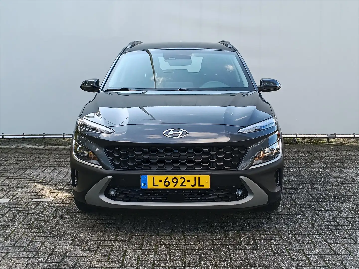 Hyundai KONA 1.0 T-GDI 48V 120pk Comfort Smart | Navi | Cruise Gris - 2