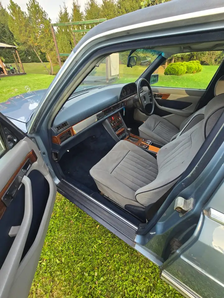 Mercedes-Benz 500 SEL Limousine, foto 7