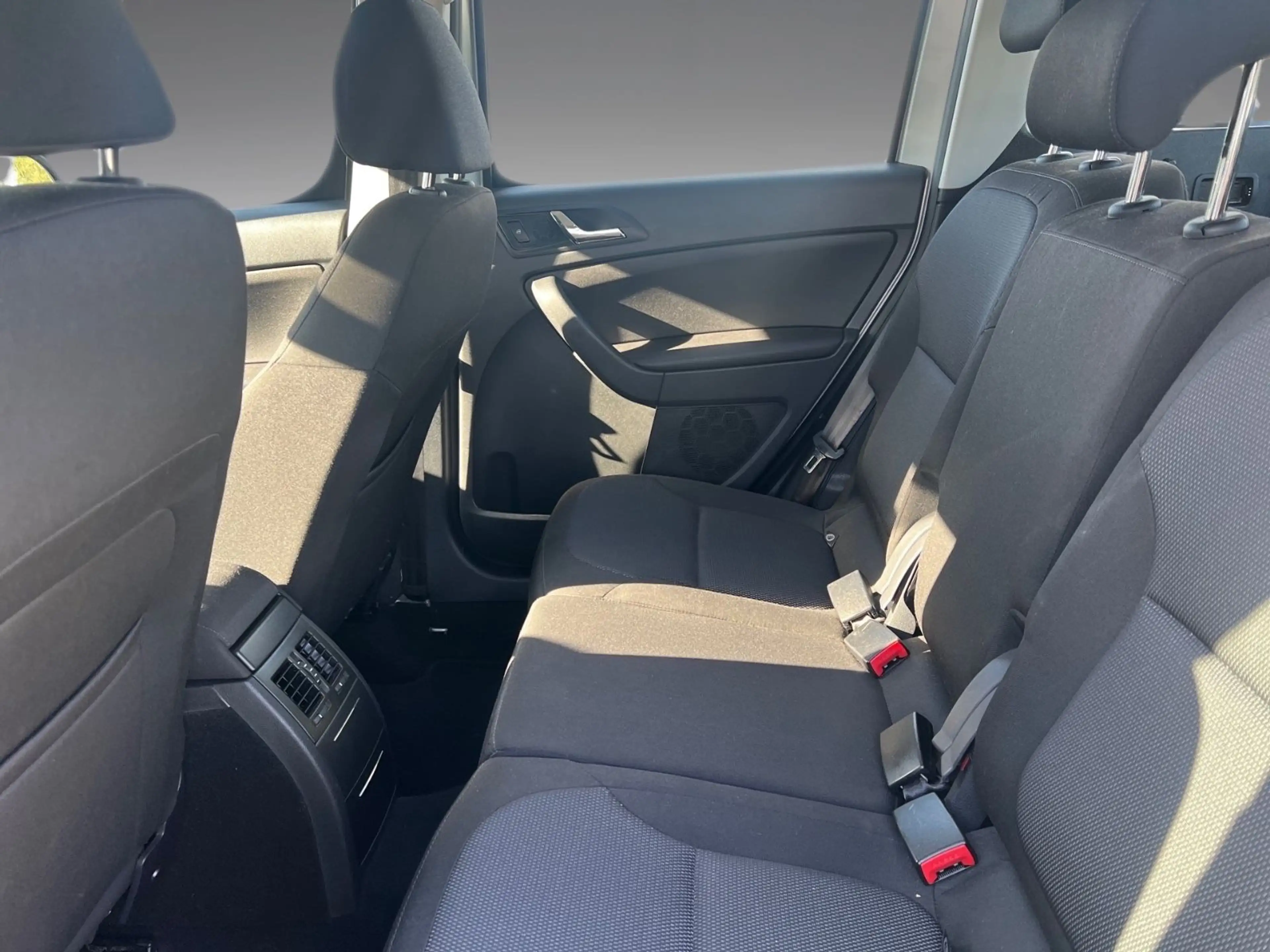 Skoda Yeti Ambition Outdoor 1.4TSI DSG — photo 10