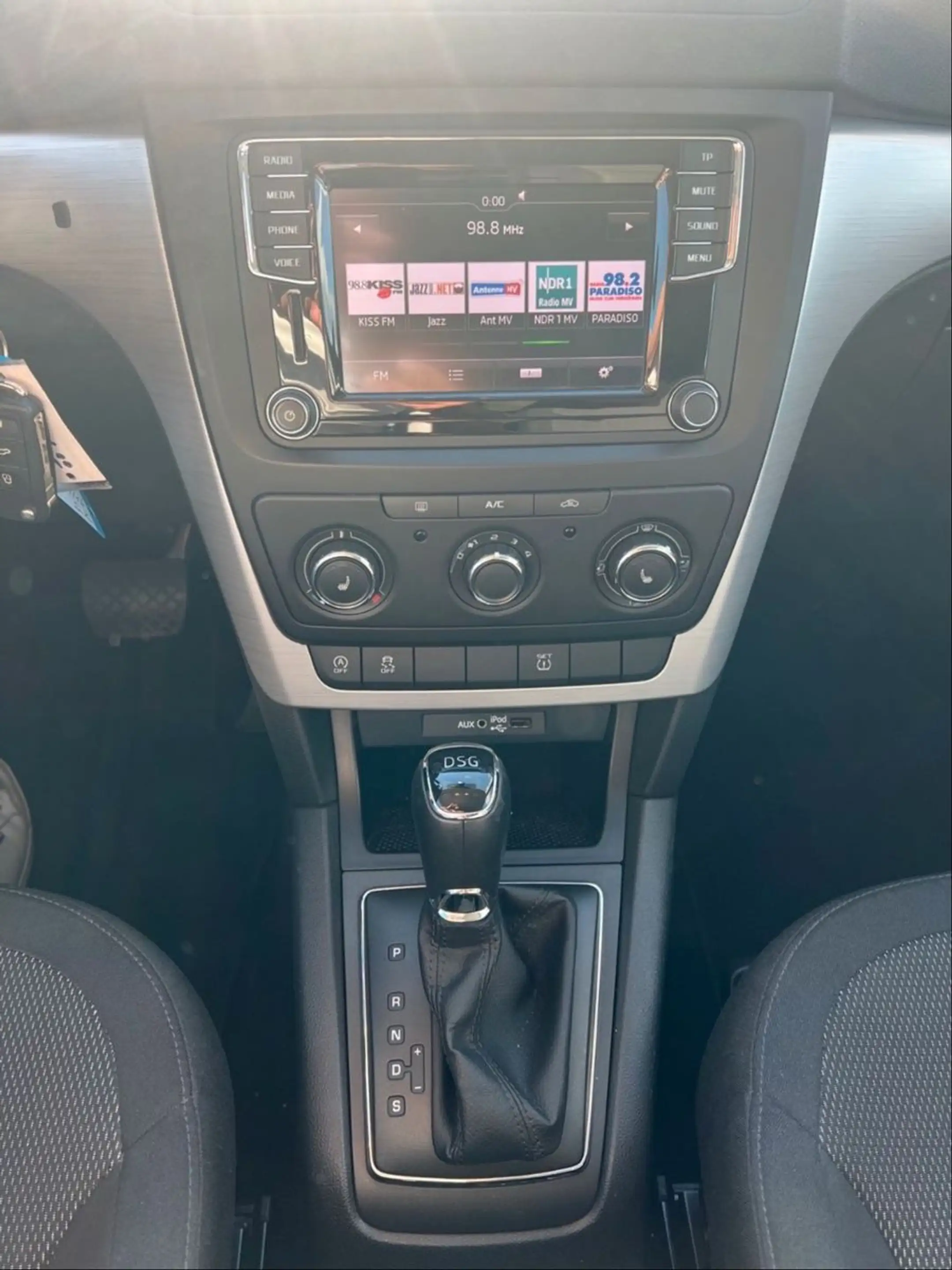 Skoda Yeti Ambition Outdoor 1.4TSI DSG — photo 15