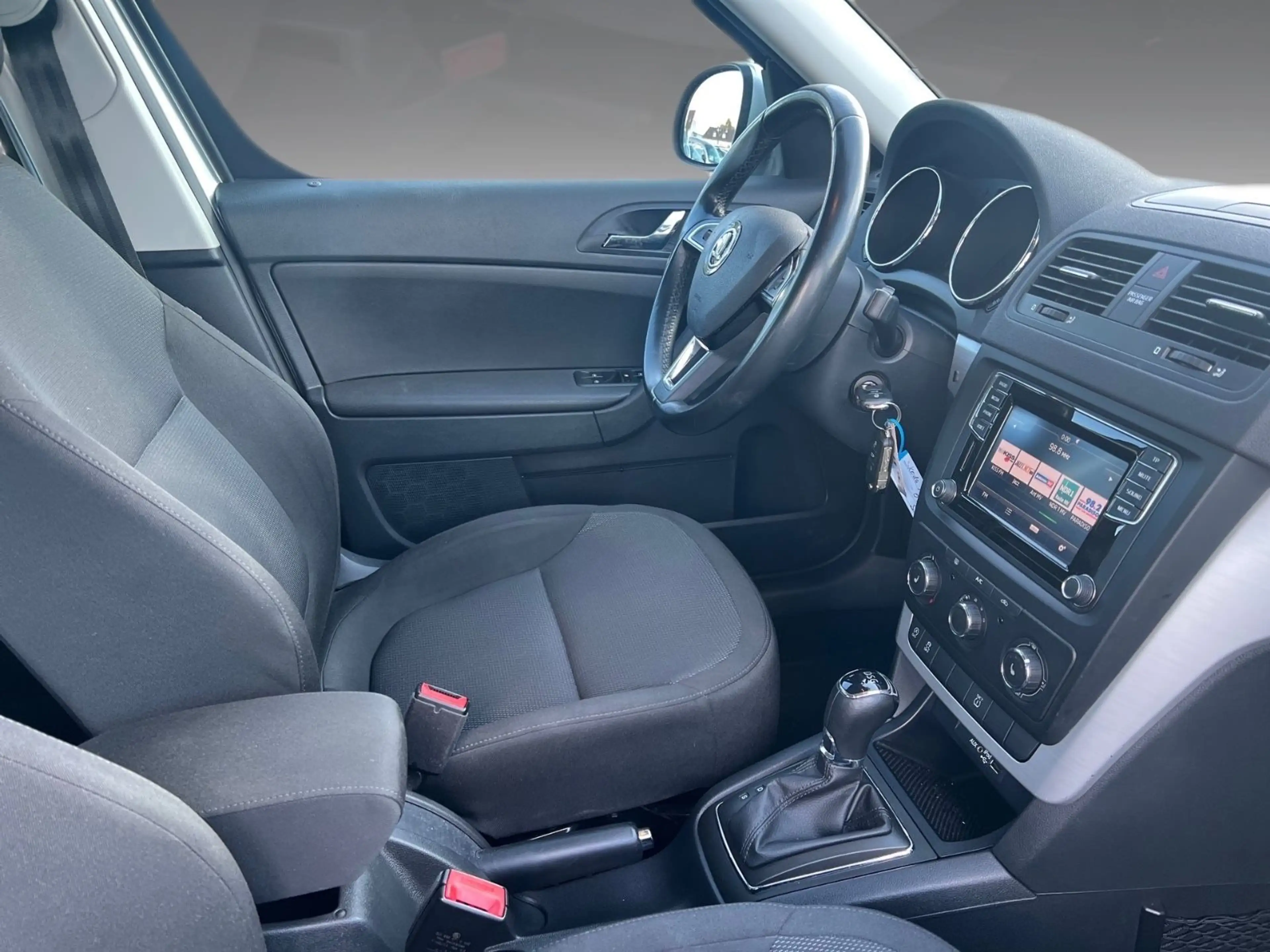 Skoda Yeti Ambition Outdoor 1.4TSI DSG — photo 14