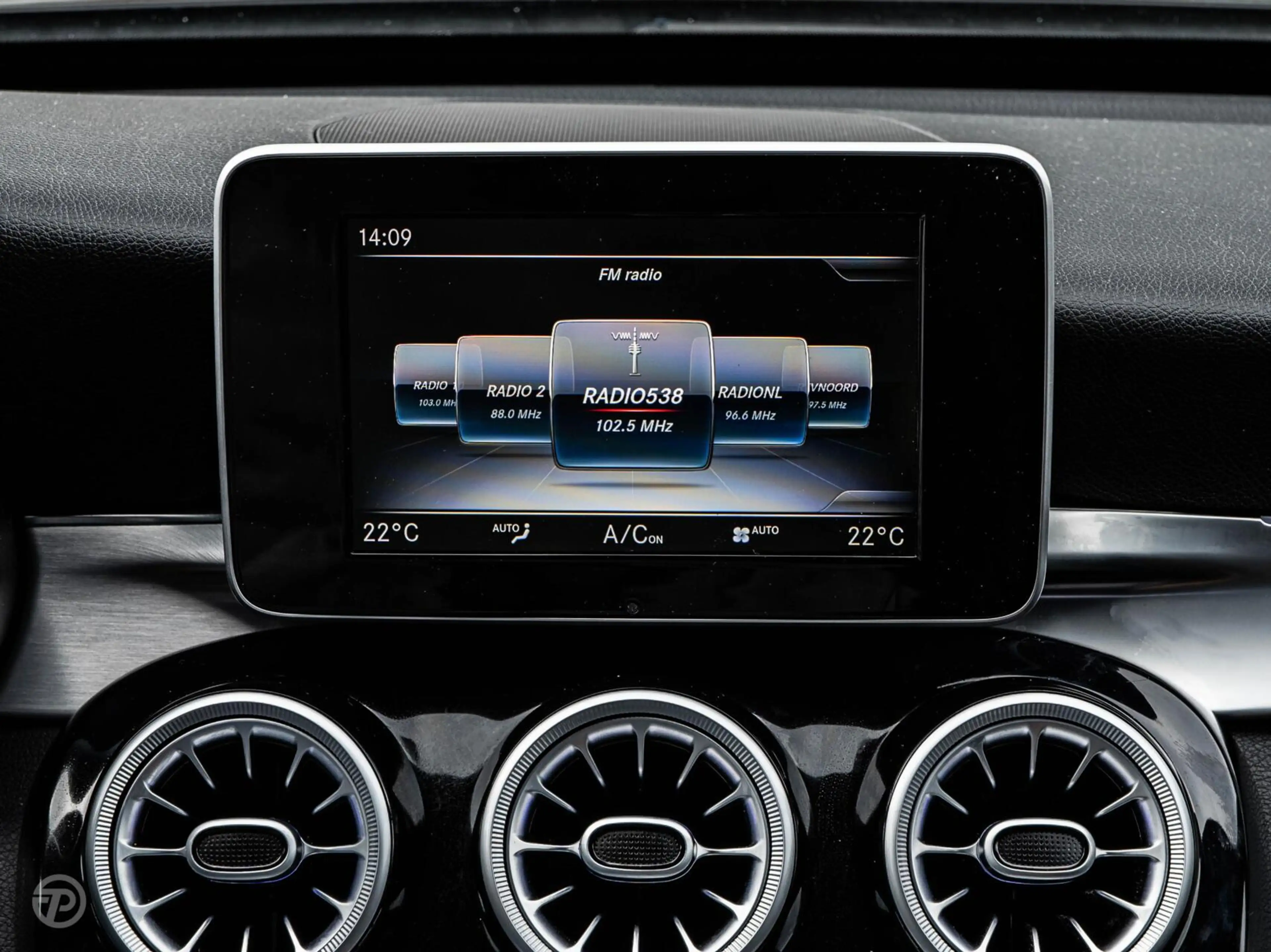 Mercedes-Benz C 220 CDI AMG Night Edition | Panoramadak | 360 Camera | — photo 25