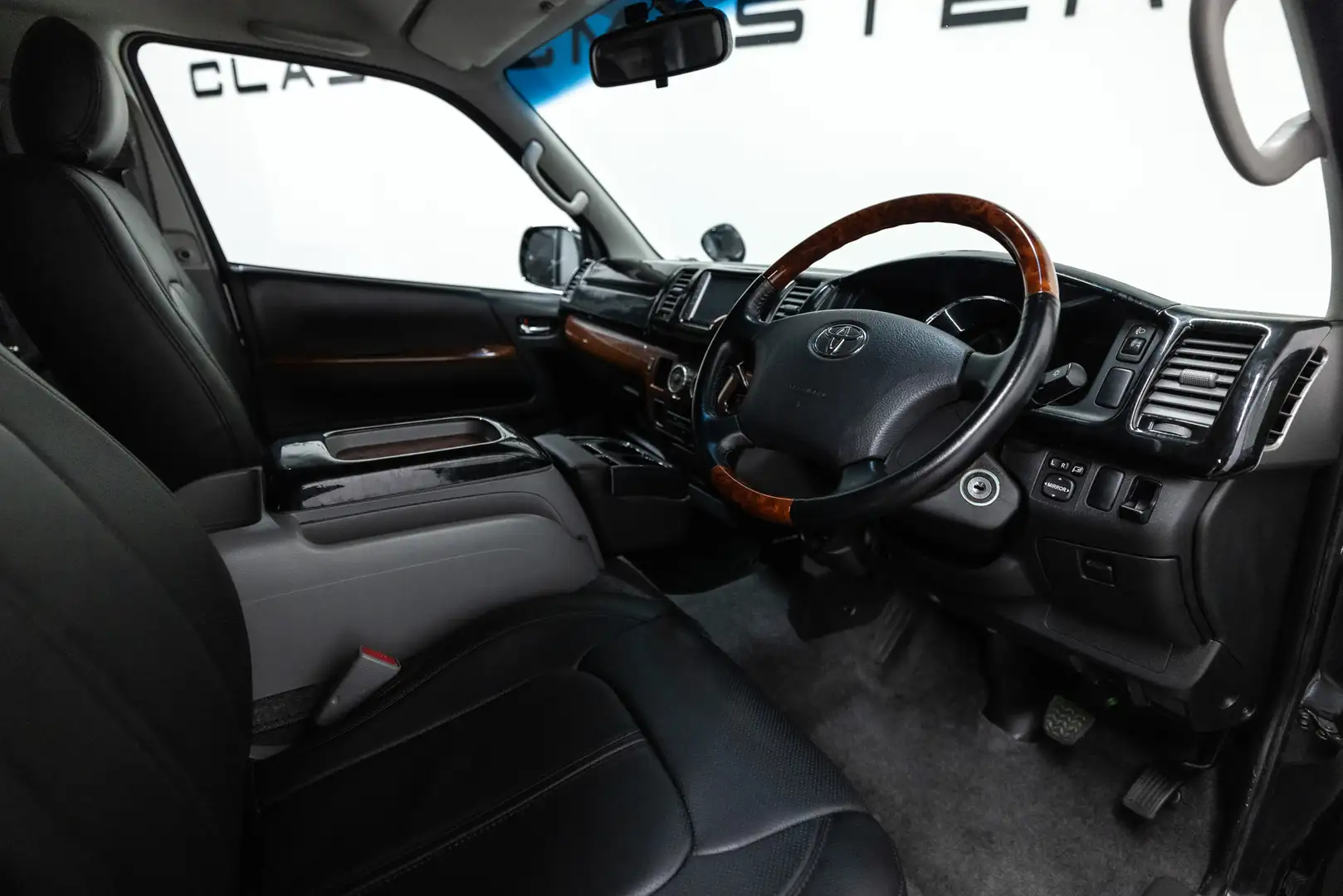 Toyota Hiace Super GL 5 persoonsuitvoering Btw auto, Fiscale wa Gris - 2