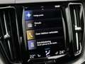 Volvo XC60 2.0 B4 R-Design | Pano | CarPlay | Camera | LED | Wit - thumbnail 21