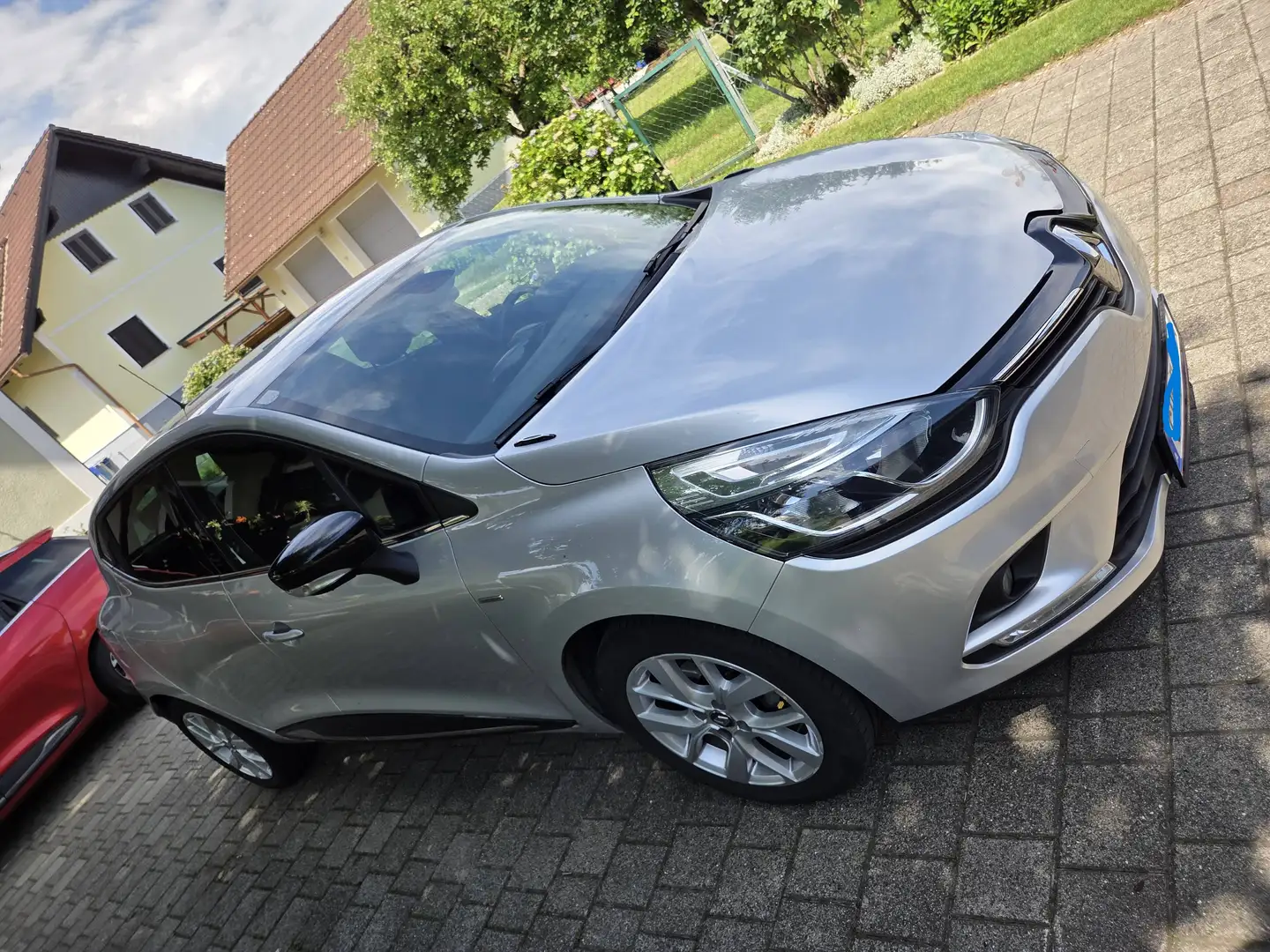 Renault Clio Clio Limited TCe 75 Limited Grau - 1