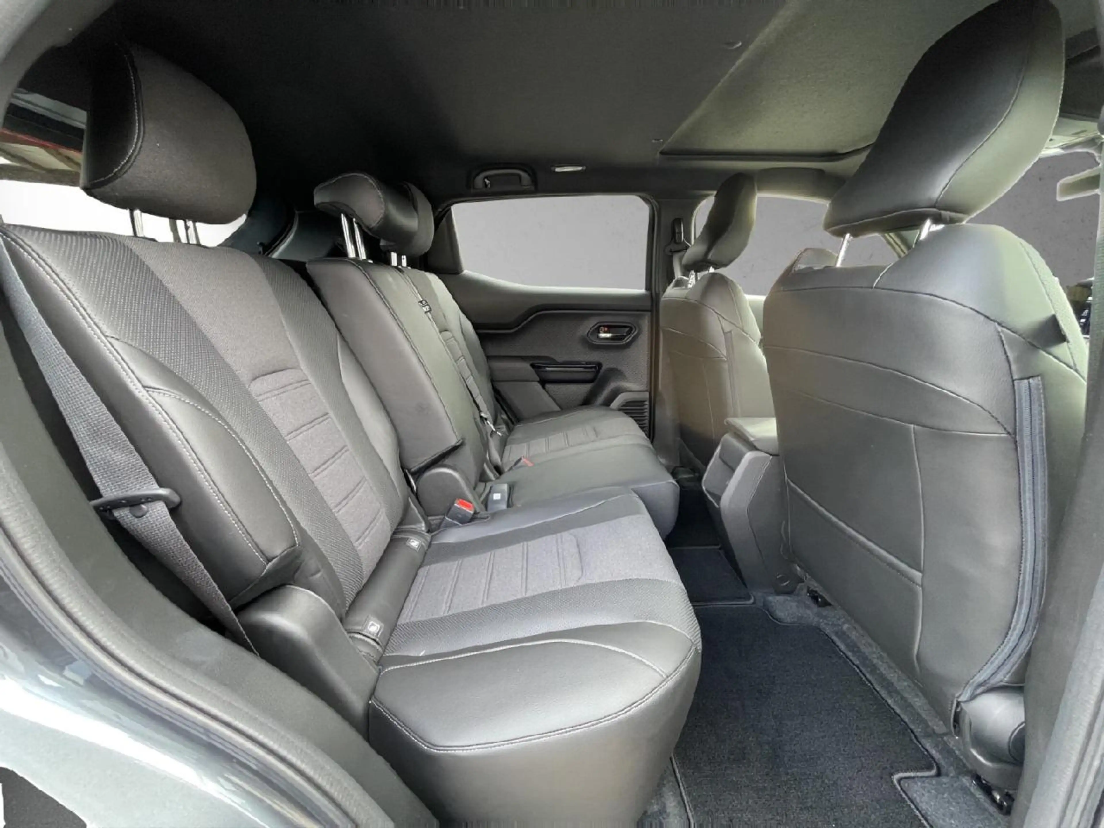 Toyota Urban Cruiser 128 kW FWD Lounge — photo 9
