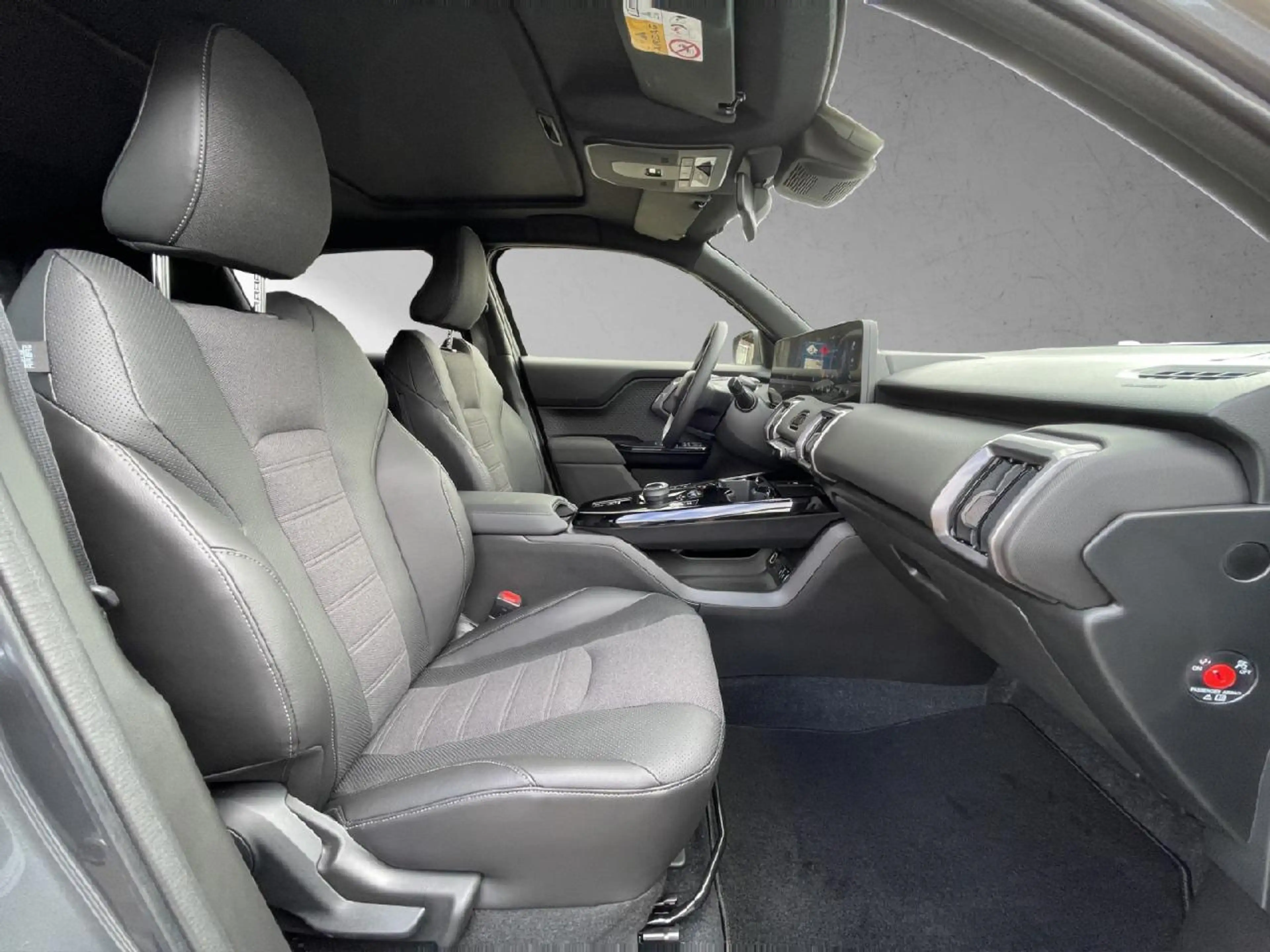 Toyota Urban Cruiser 128 kW FWD Lounge — photo 8