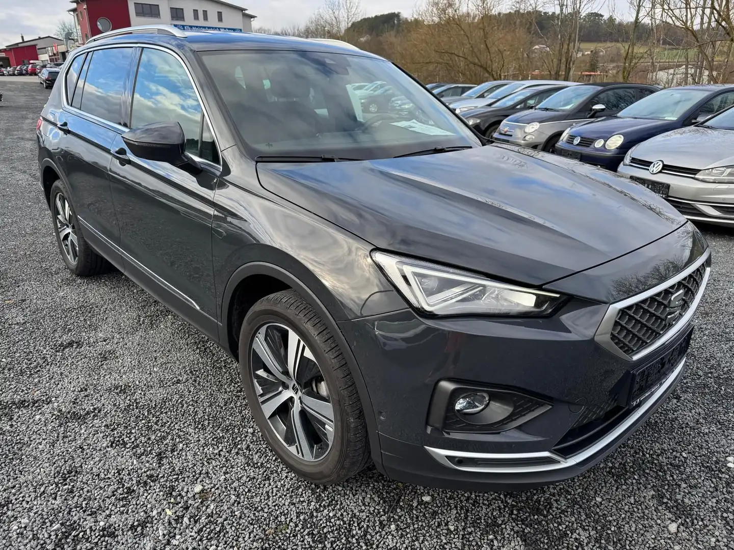 SEAT Tarraco 2.0 TDI *Xperience*DSG*7-Sitzer*Navi*AHK Grau - 1