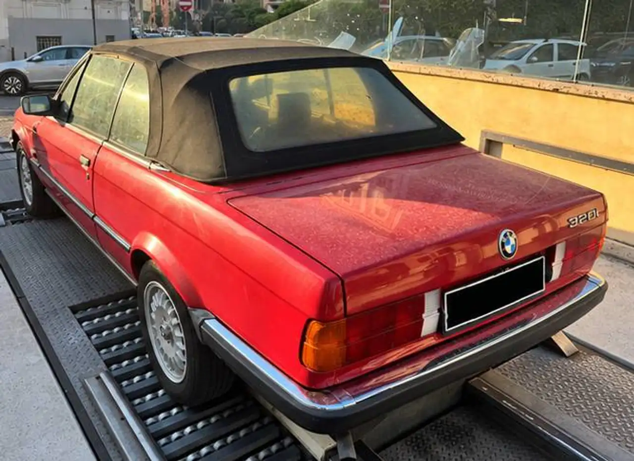 BMW 320i Cabrio, foto 2