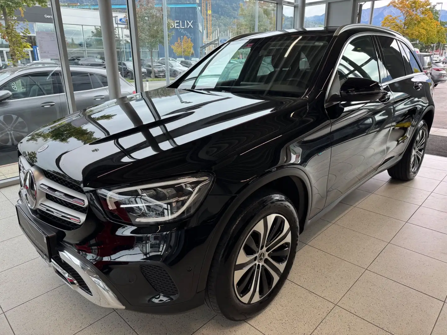 Mercedes-Benz GLC 300 de PHEV 4Matic Schwarz - 1