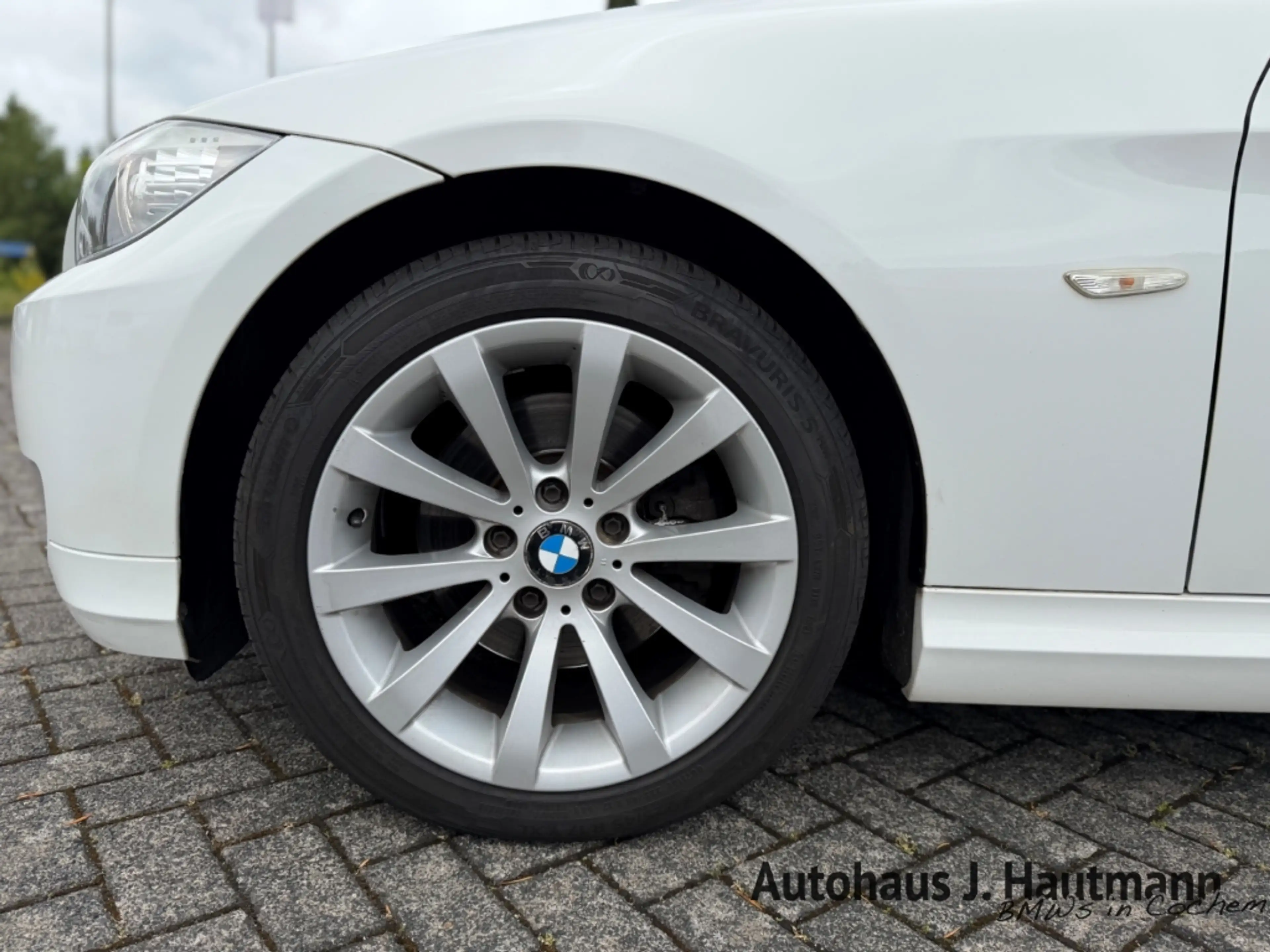 BMW 325 i Touring *1.HAND*adapt.XENON*TEMPO*COMFORT* — photo 4