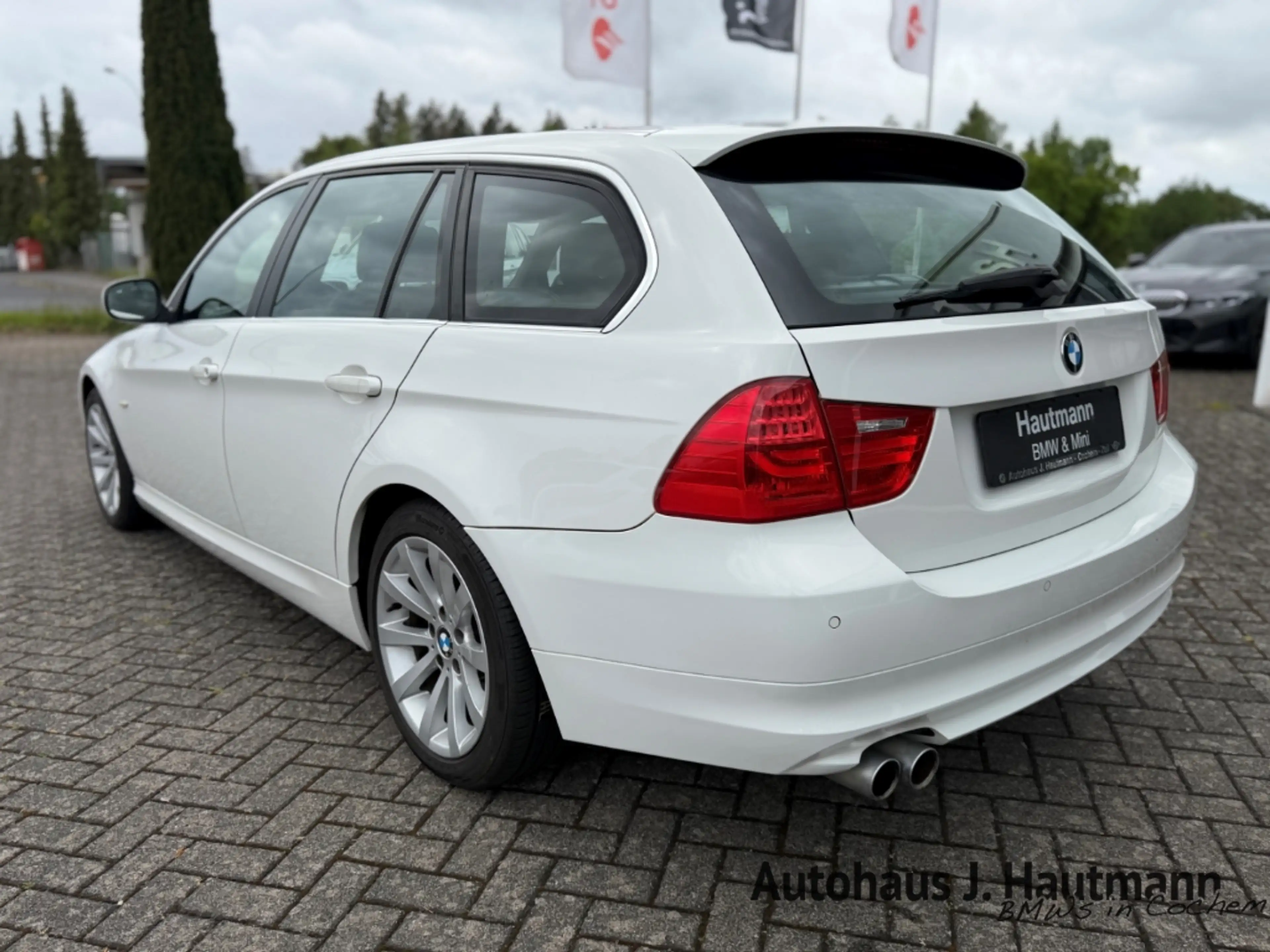 BMW 325 i Touring *1.HAND*adapt.XENON*TEMPO*COMFORT* — photo 6