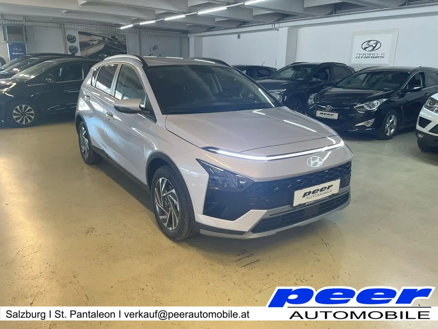 Hyundai BAYON Bayon GO Plus 1.0 T-GDI 100 PS *VORFÜHRWAGEN* Gris - 1