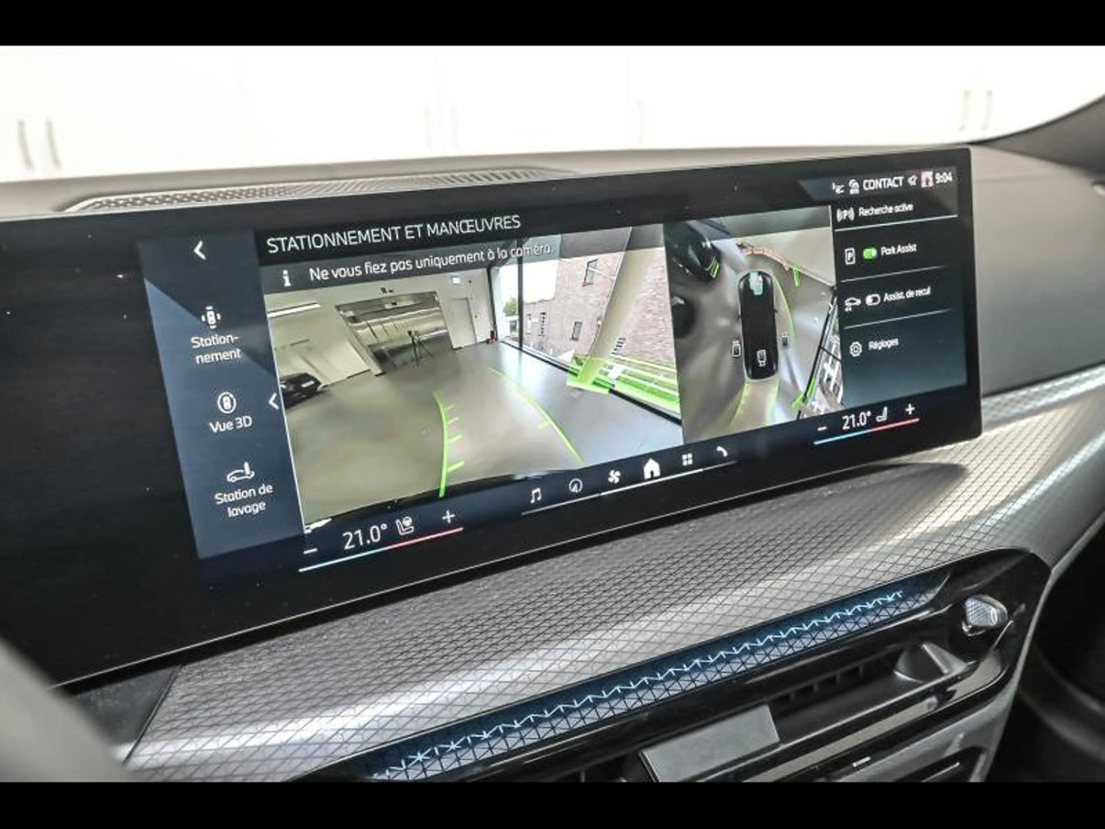BMW i4 eDrive40 - PACK SPORT M PRO — photo 15