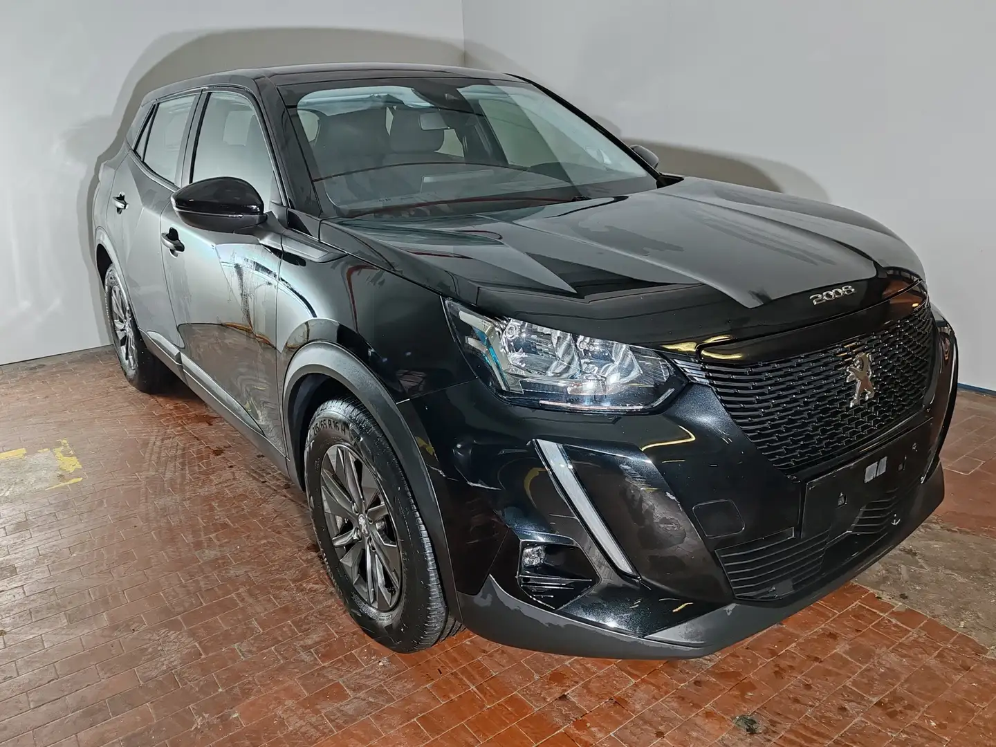 Peugeot 2008 1.2 130cv Active con Navigatore + Telecamera Nero - 1