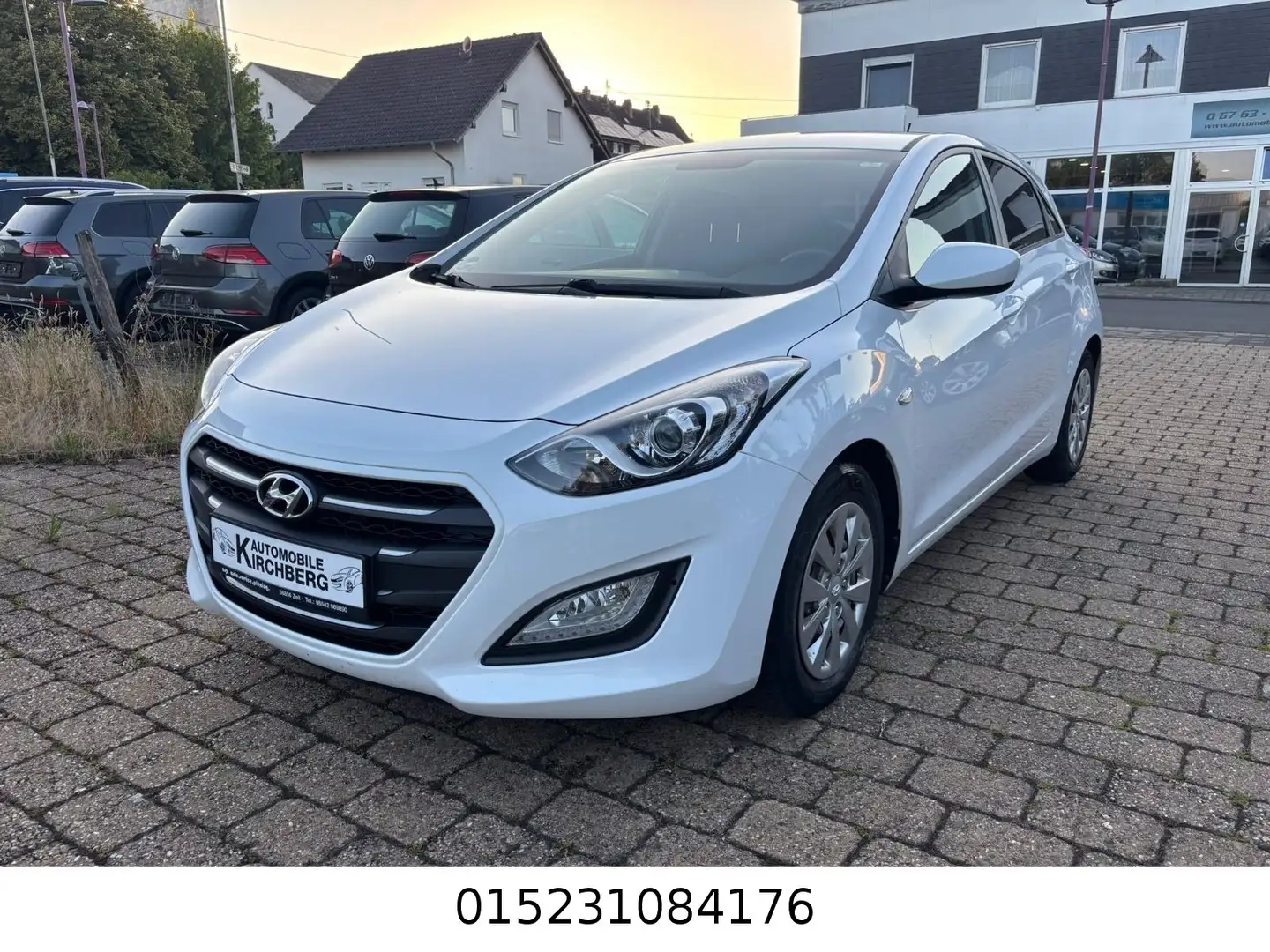 Hyundai i30 blue Classic+Multilenkrad+Klima+1 Hand Weiß - 1