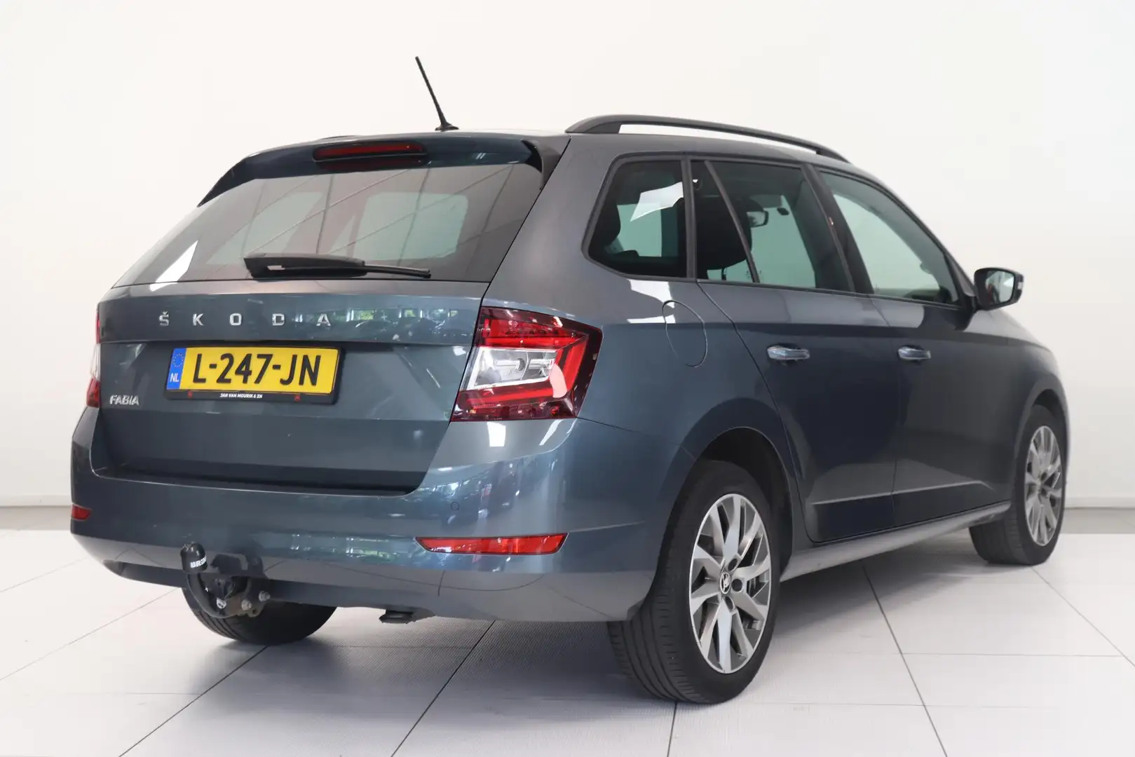 Skoda Fabia Combi 1.0 TSI Business Edition | Climatronic | Par Grijs - 2