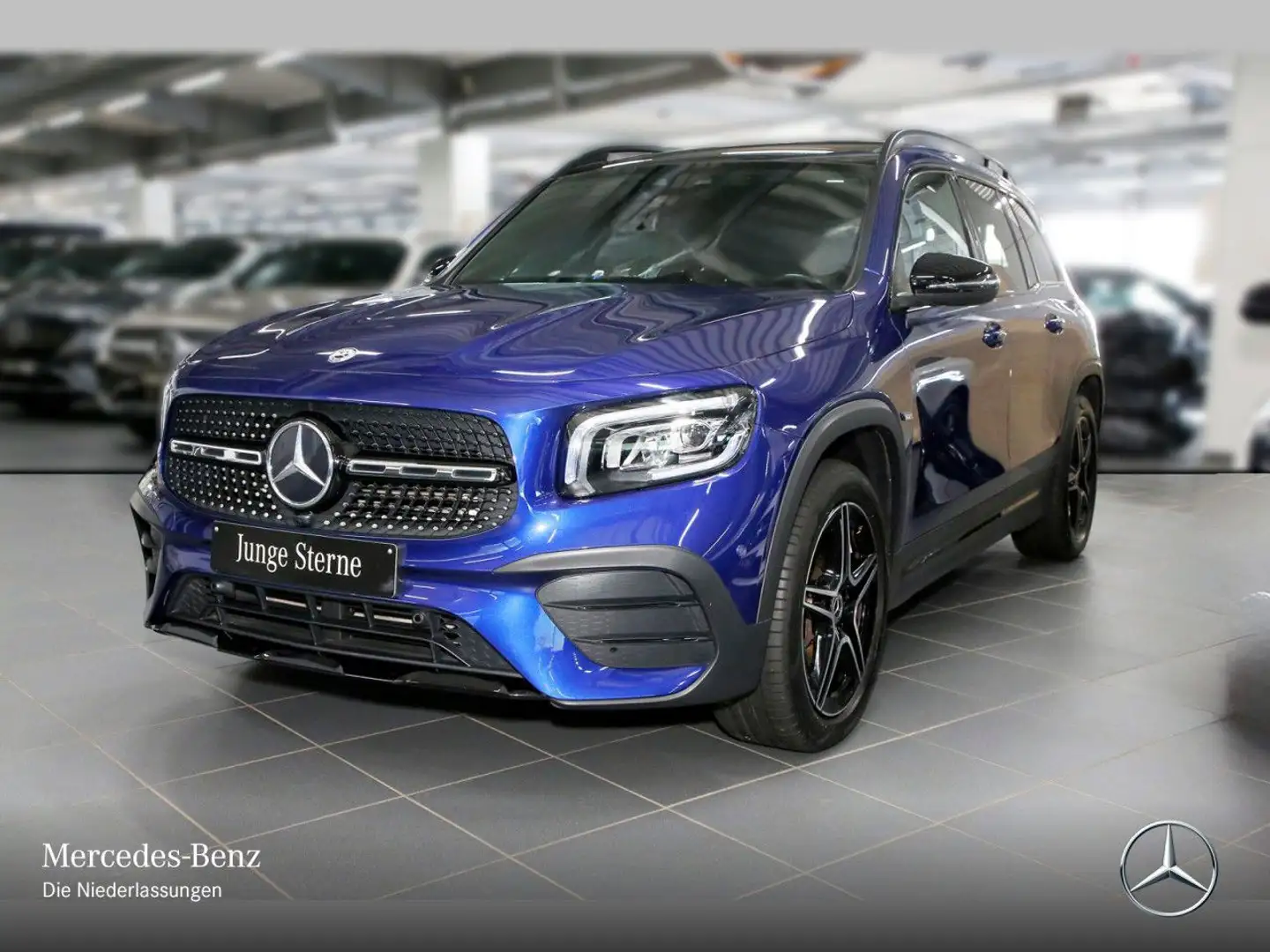 Mercedes-Benz GLB 200 AMG+NIGHT+PANO+LED+KAMERA+19"+TOTW+7G Blauw - 2