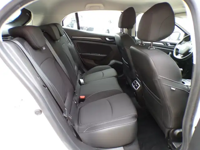 Renault Megane view 12