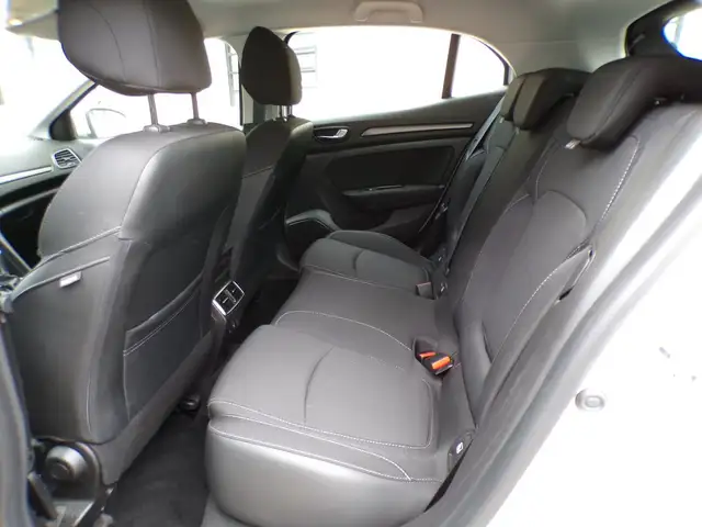 Renault Megane view 13