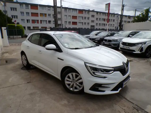 Renault Megane view 3