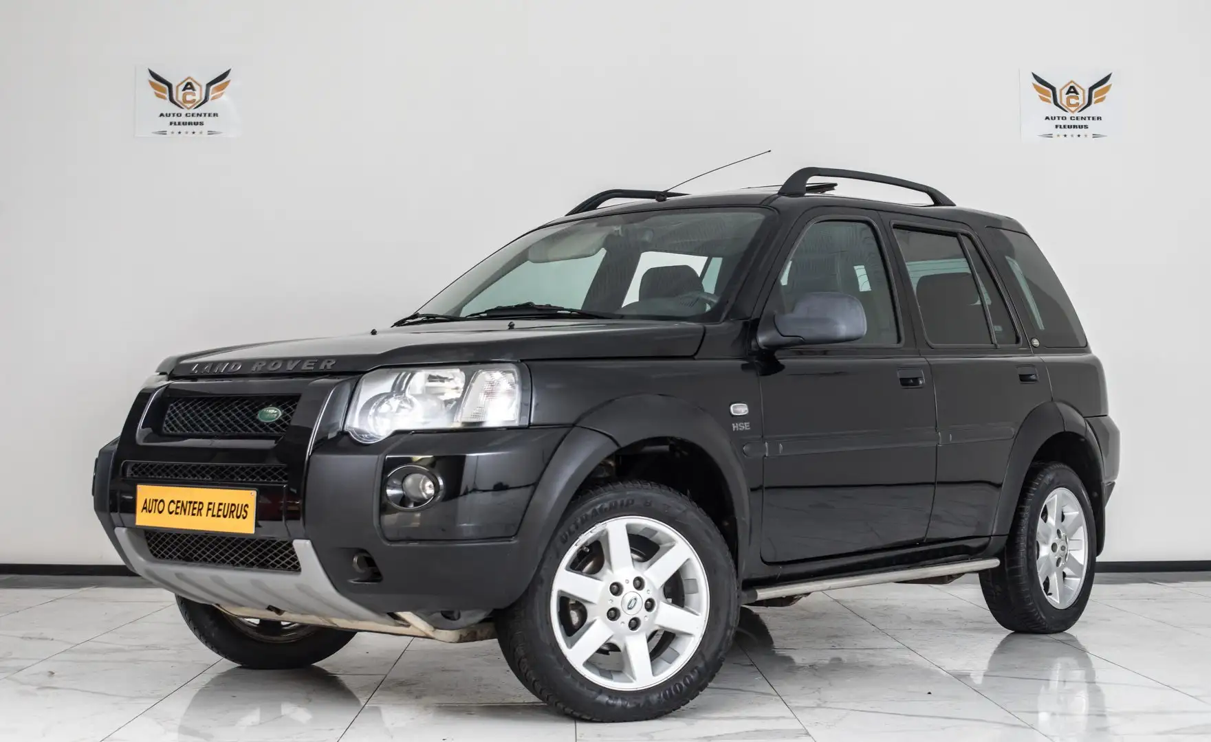 Land Rover Freelander 2.0 Turbo d4 HSE 4X4 Noir - 1