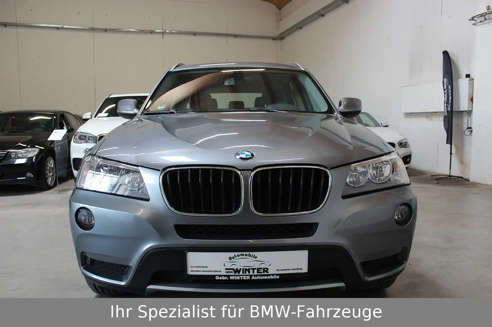 BMW X3 20d xDrive Automatik*AHK*TÜV Neu Grau - 2