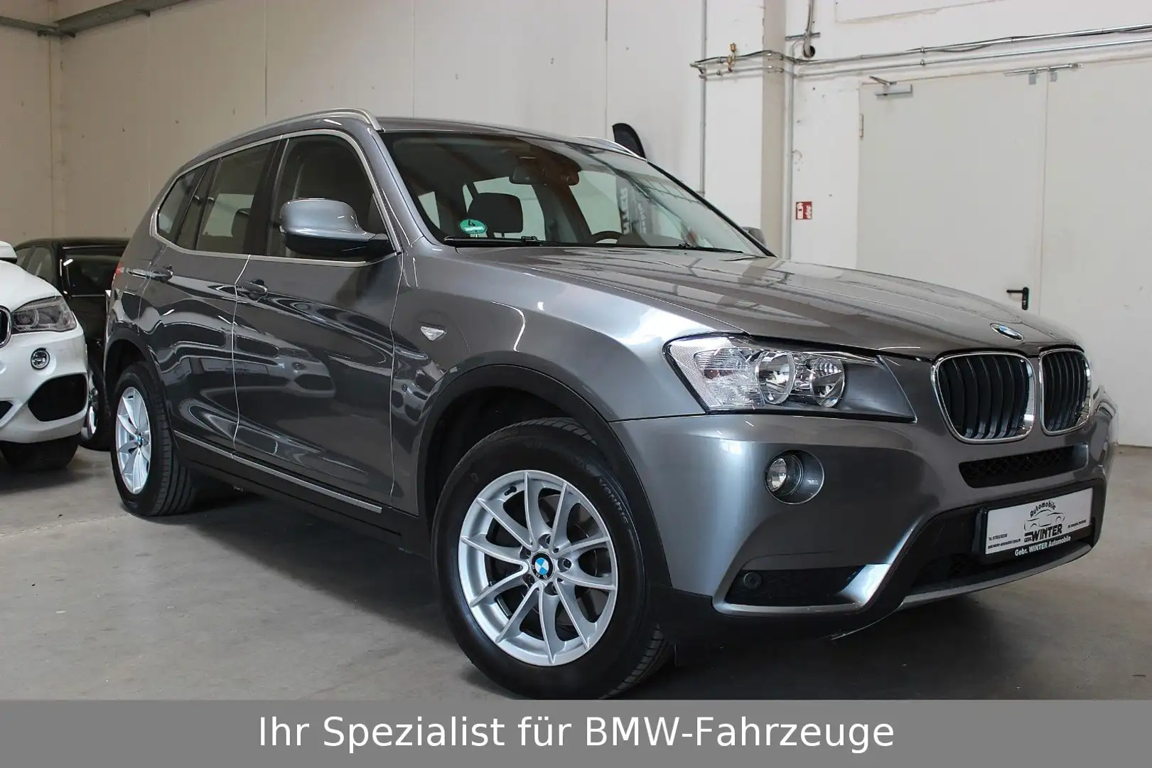 BMW X3 20d xDrive Automatik*AHK*TÜV Neu Grau - 1