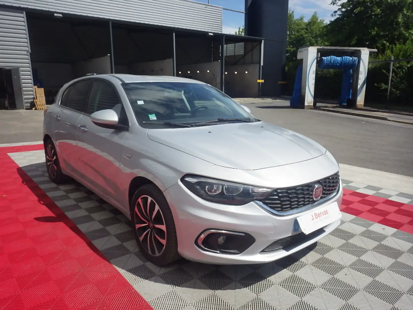 Fiat Tipo 1.6 MultiJet 120 ch Start/Stop Business Gris - 2