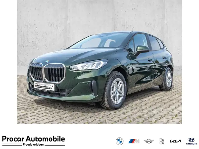 BMW 220 i Active Tourer AHK Navi Widescreen RFK DAB