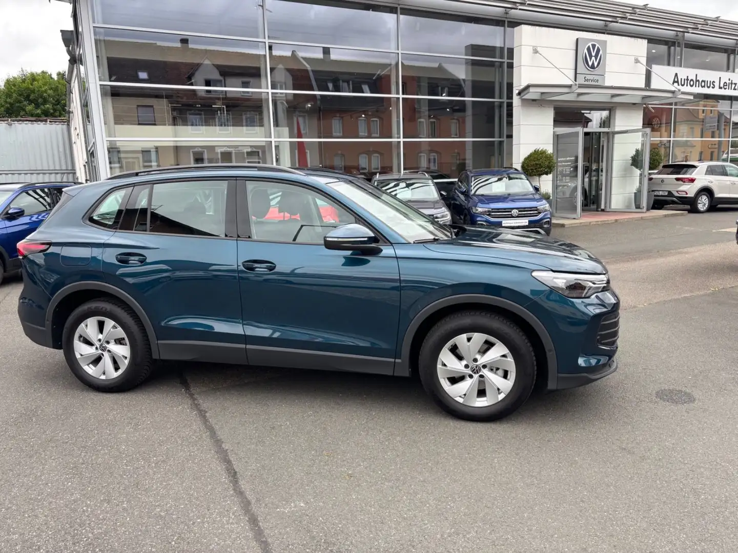 Volkswagen Tiguan 1.5 eTSI 96 kW,AHK,Kamera,Navi,LED,Garant Blau - 2