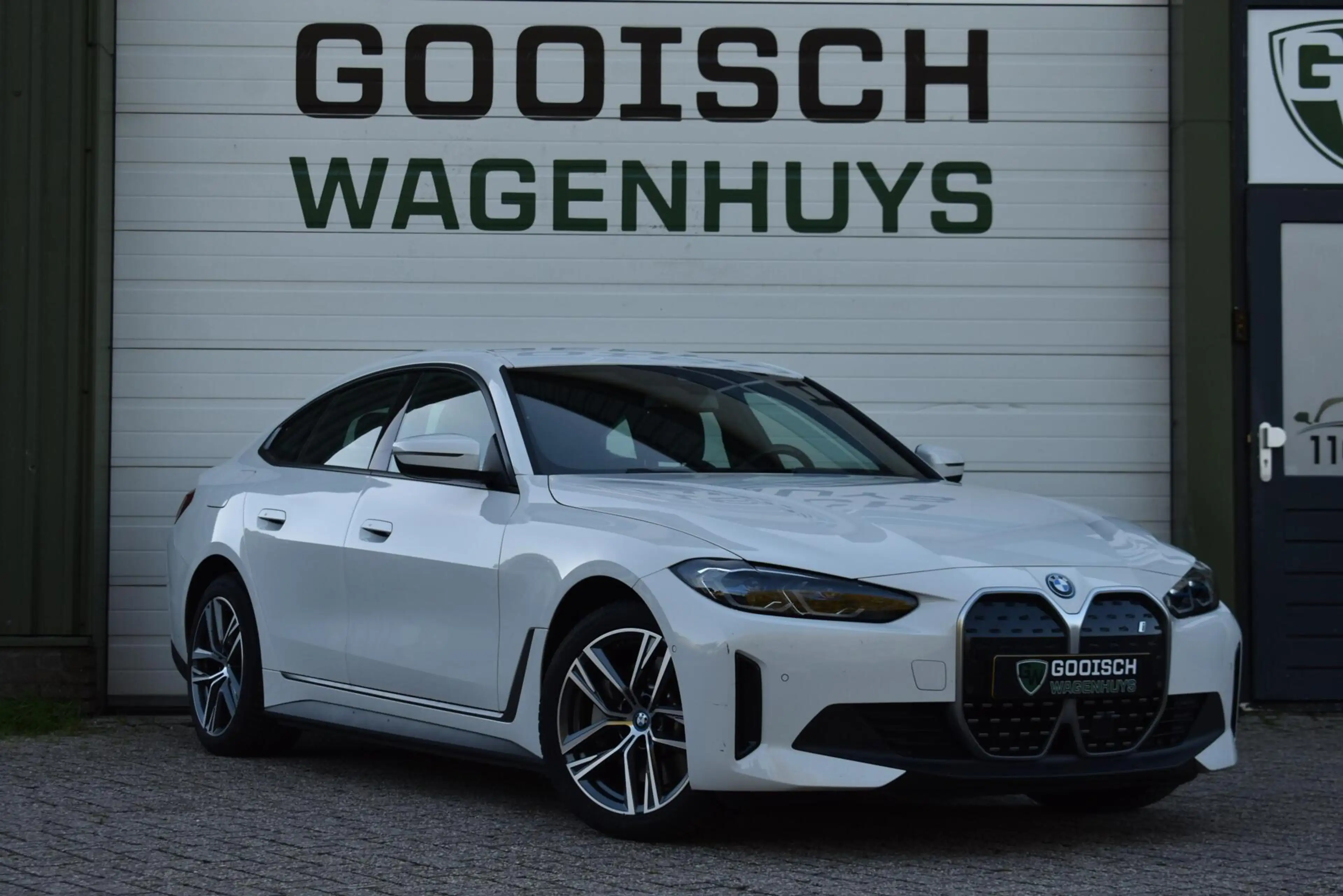 BMW i4 eDrive40 High Executive 84 kWh | Leder| H&K | Lase — photo 2