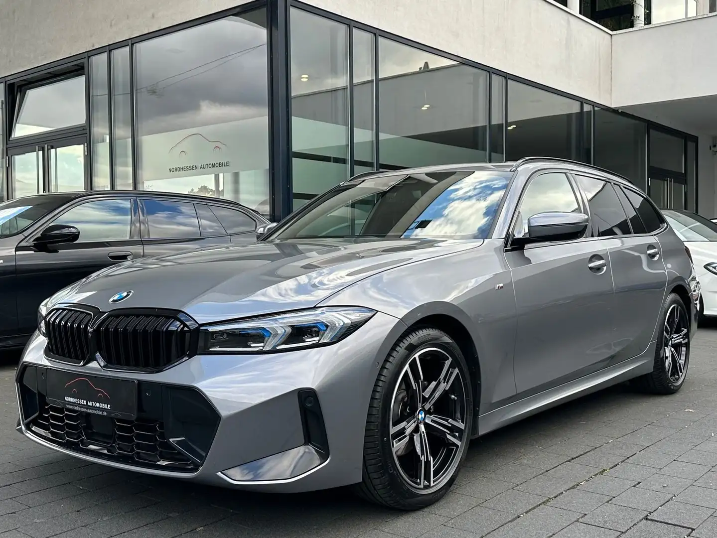 BMW 320 d Touring M Sport | Panorama | Head-Up Gris - 1