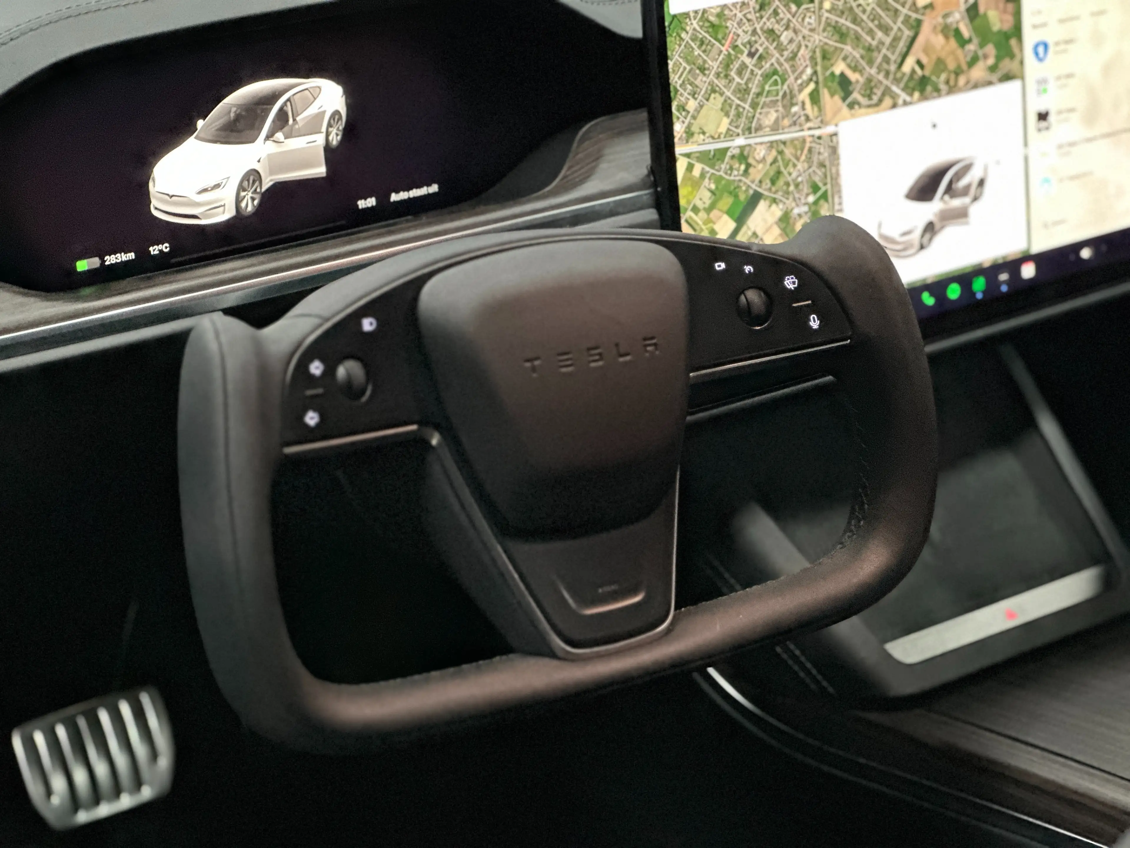 Tesla Model S DUAL MOTOR - ENHANCED AP - 2023 — photo 9